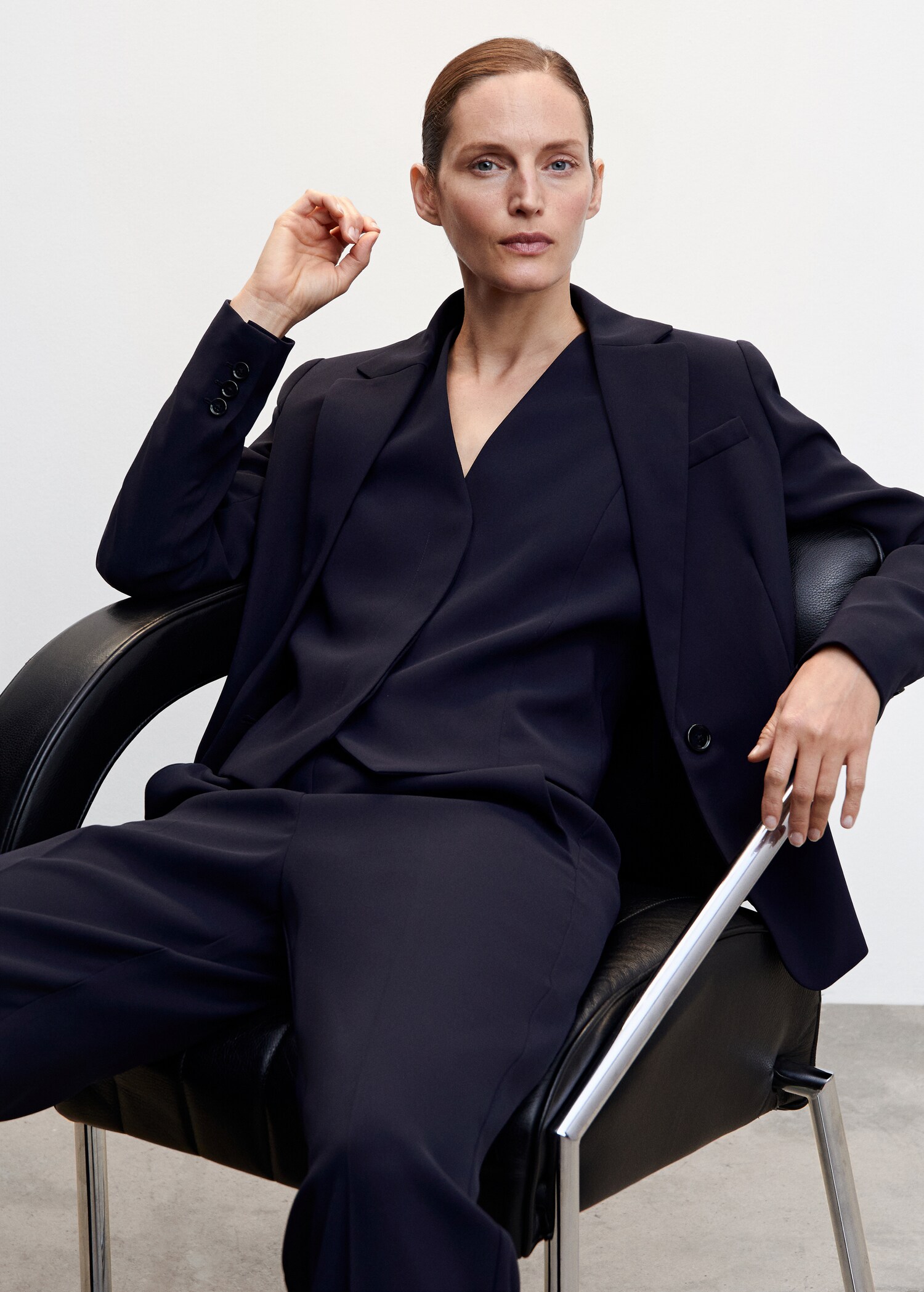 Fitted suit blazer - Details of the article 2