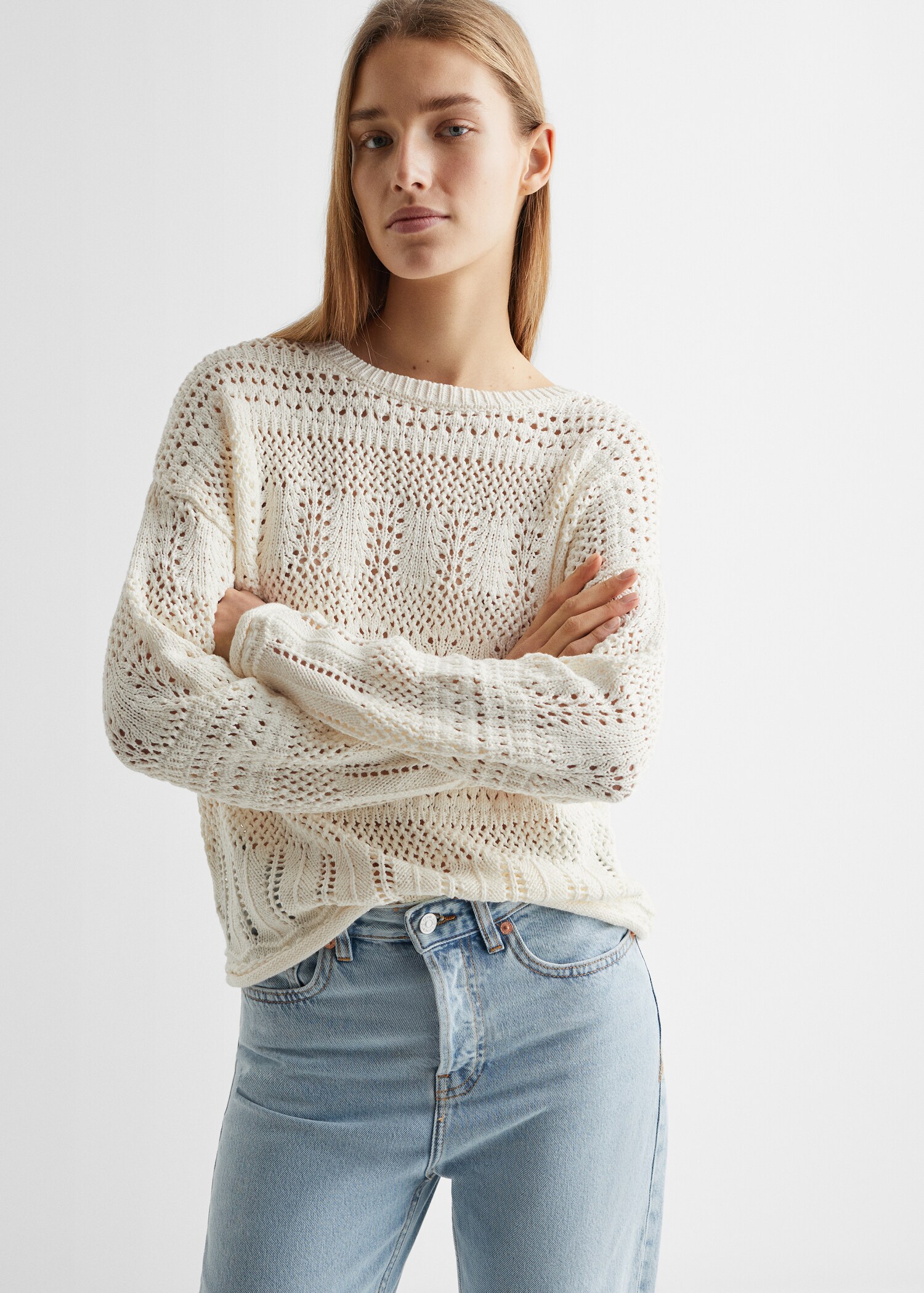 Rundhals-Pullover mit Lochmuster - Mittlere Ansicht