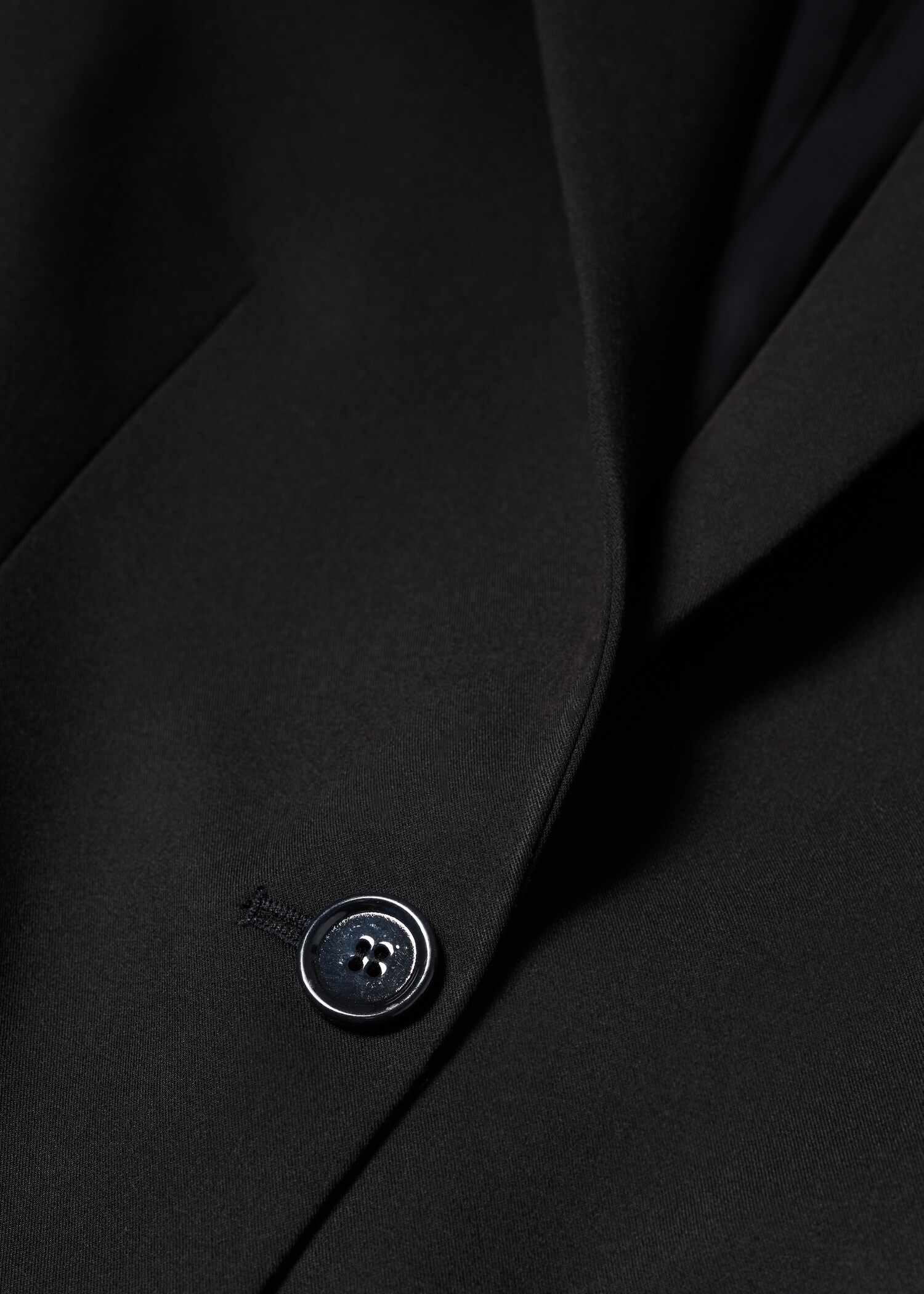 Suit jacket with buttons  - Details of the article 8