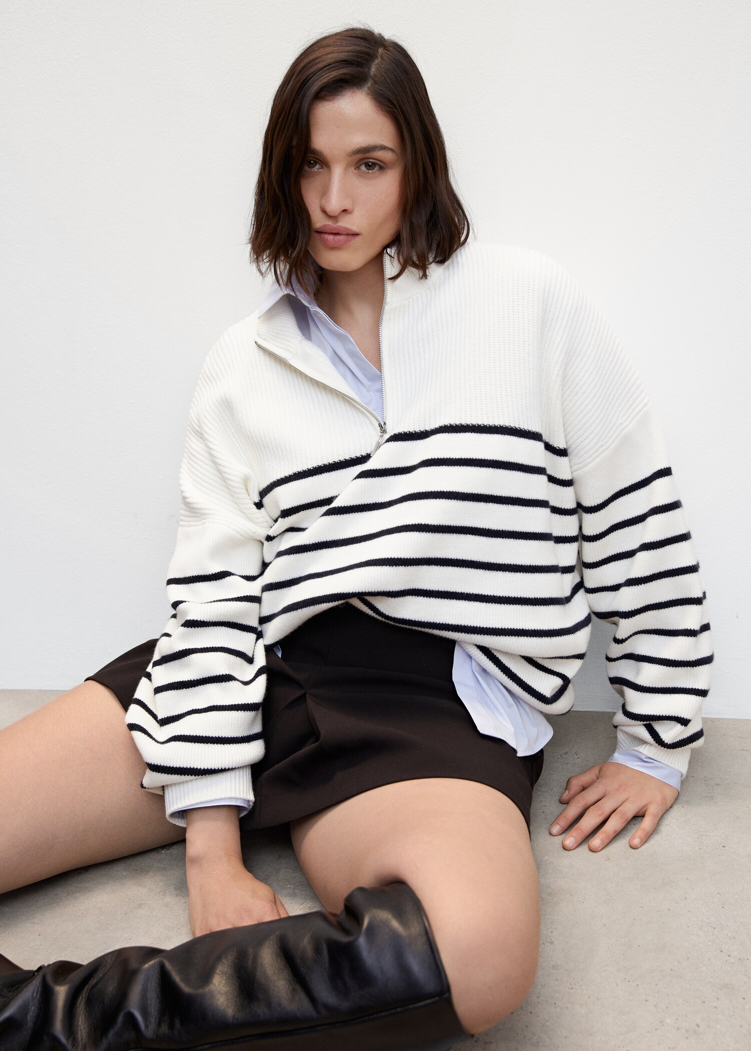 Striped sweater with zip - Details of the article 5