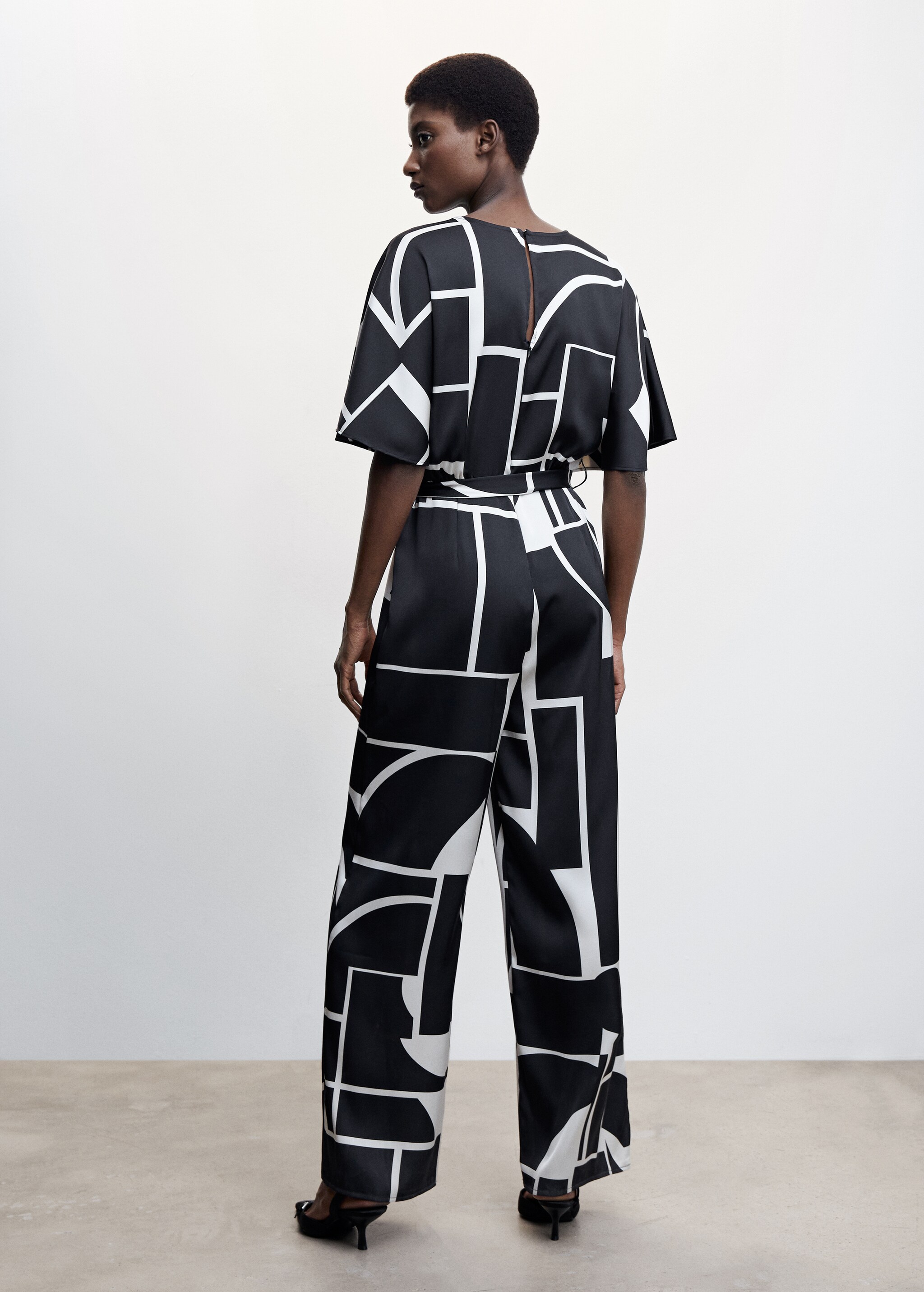 Printed satin jumpsuit - Reverse of the article