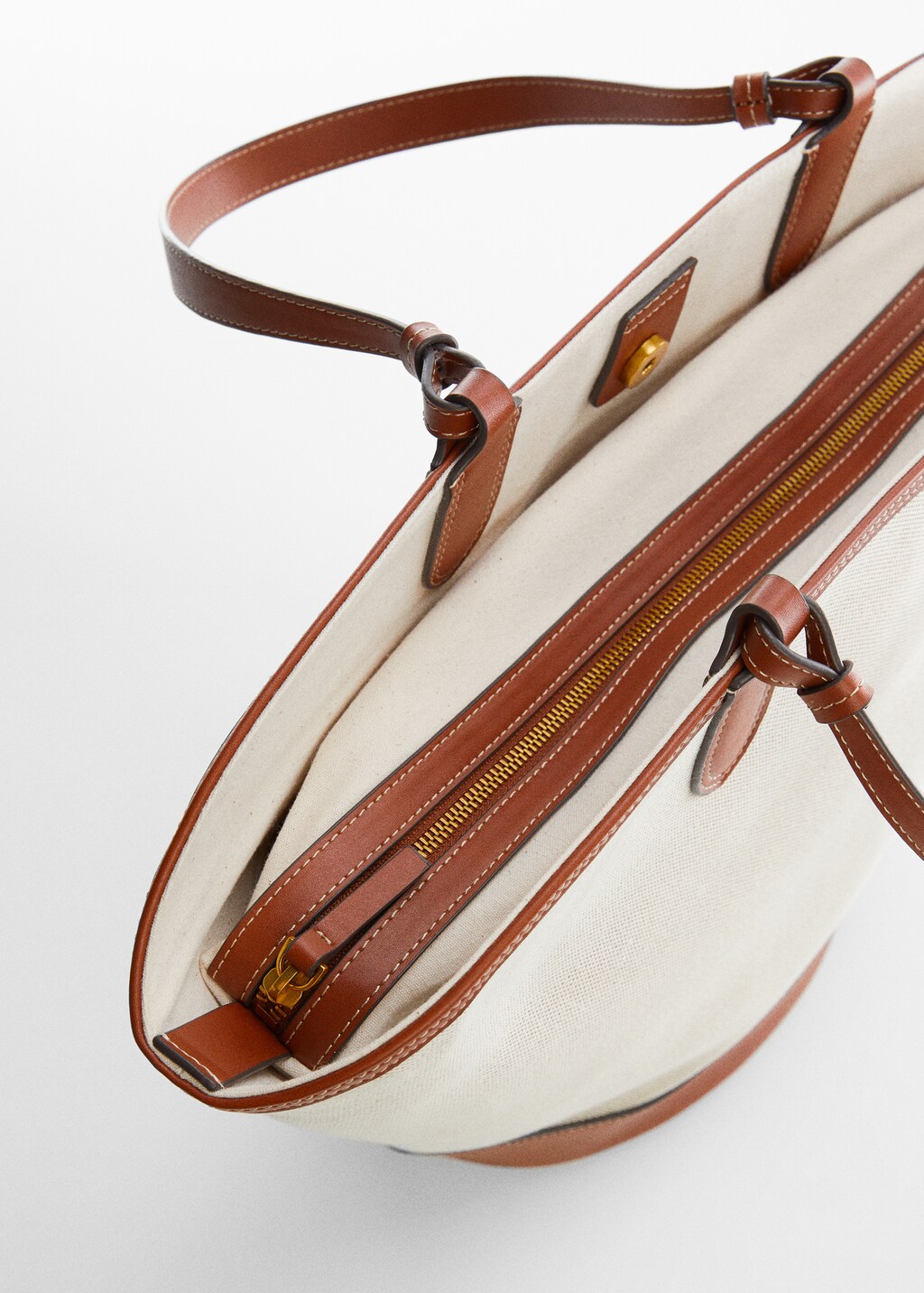 C-Style Traveller Bag in Black for Women | Casadei®