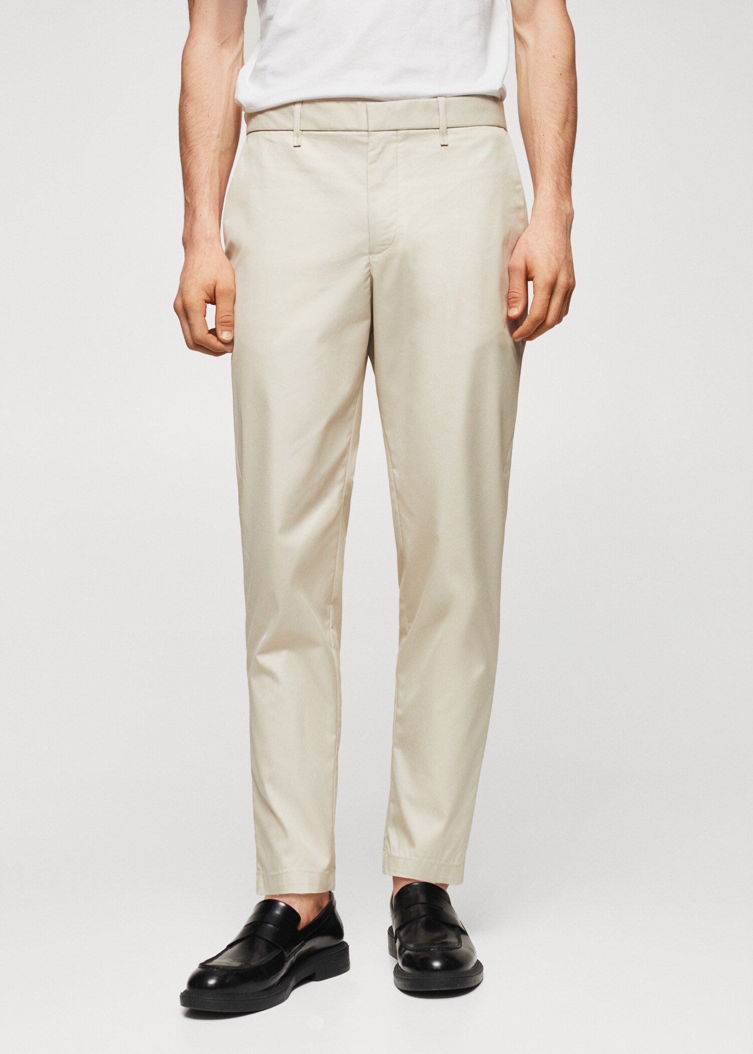 Celana panjang katun slim fit - Tampilan Sedang