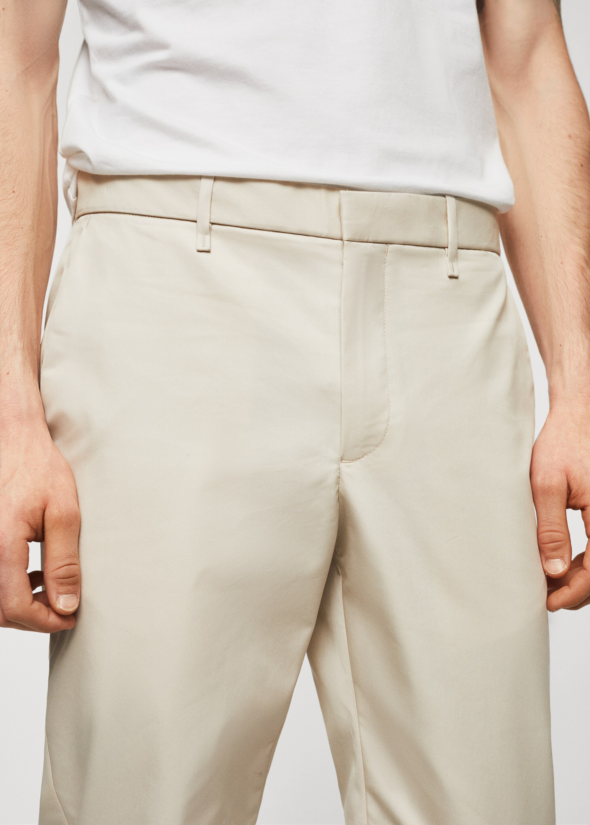 Pantaloni slim fit din bumbac - Detaliu al articolului 1