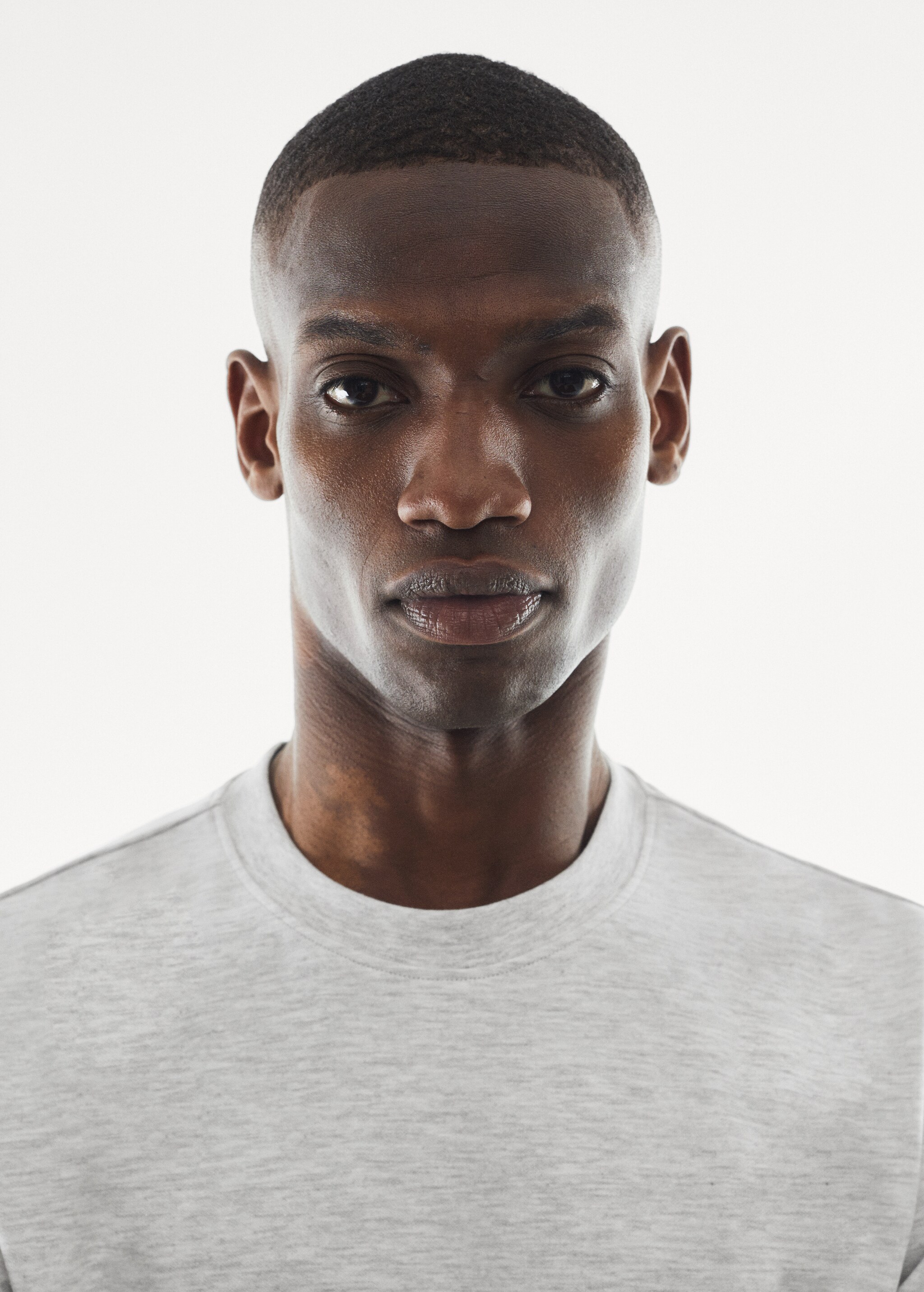 Breathable cotton t-shirt - Details of the article 1