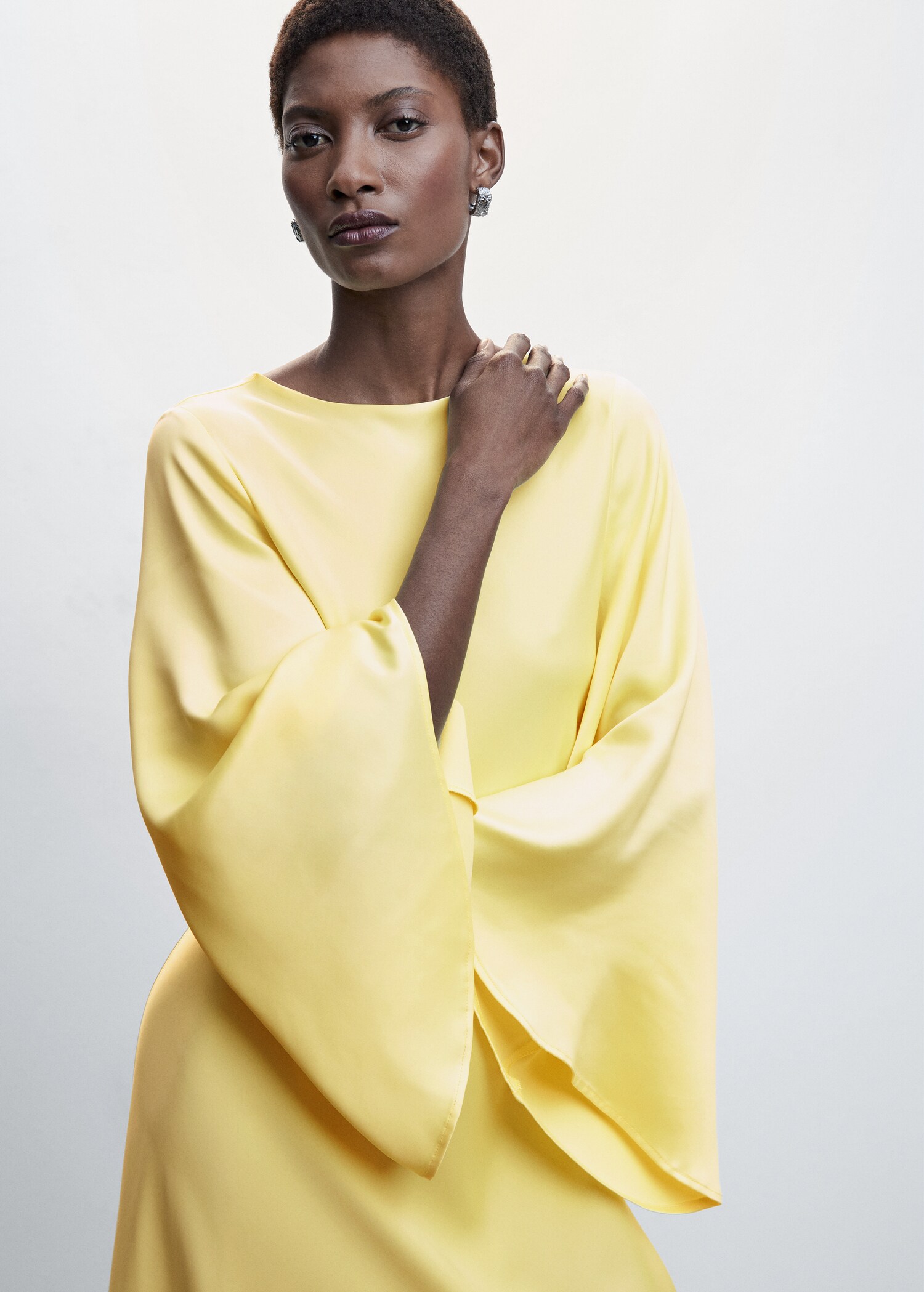 Flared sleeves dress - Medium plane