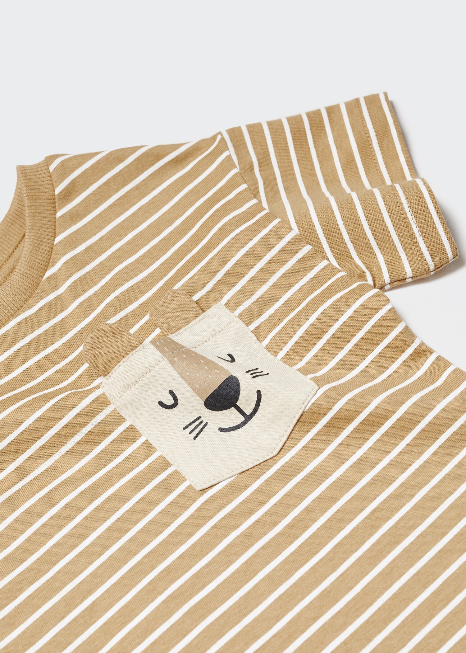 Camiseta rayas bolsillo - Detalle del artículo 8