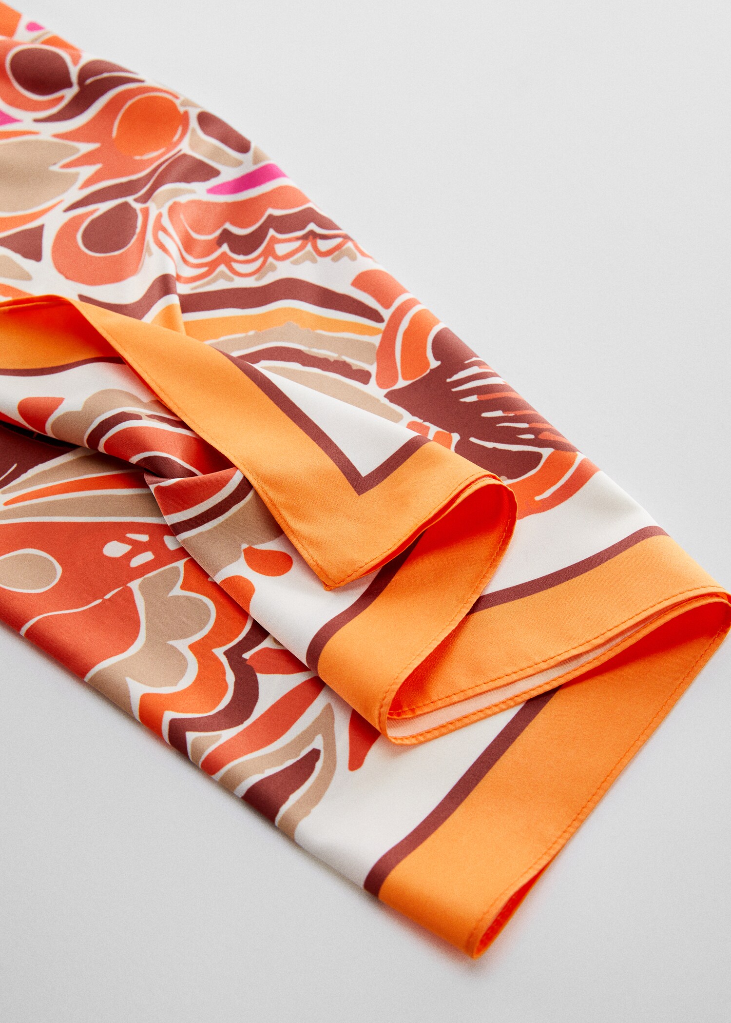 Foulard satiné imprimé - Détail de l'article 2
