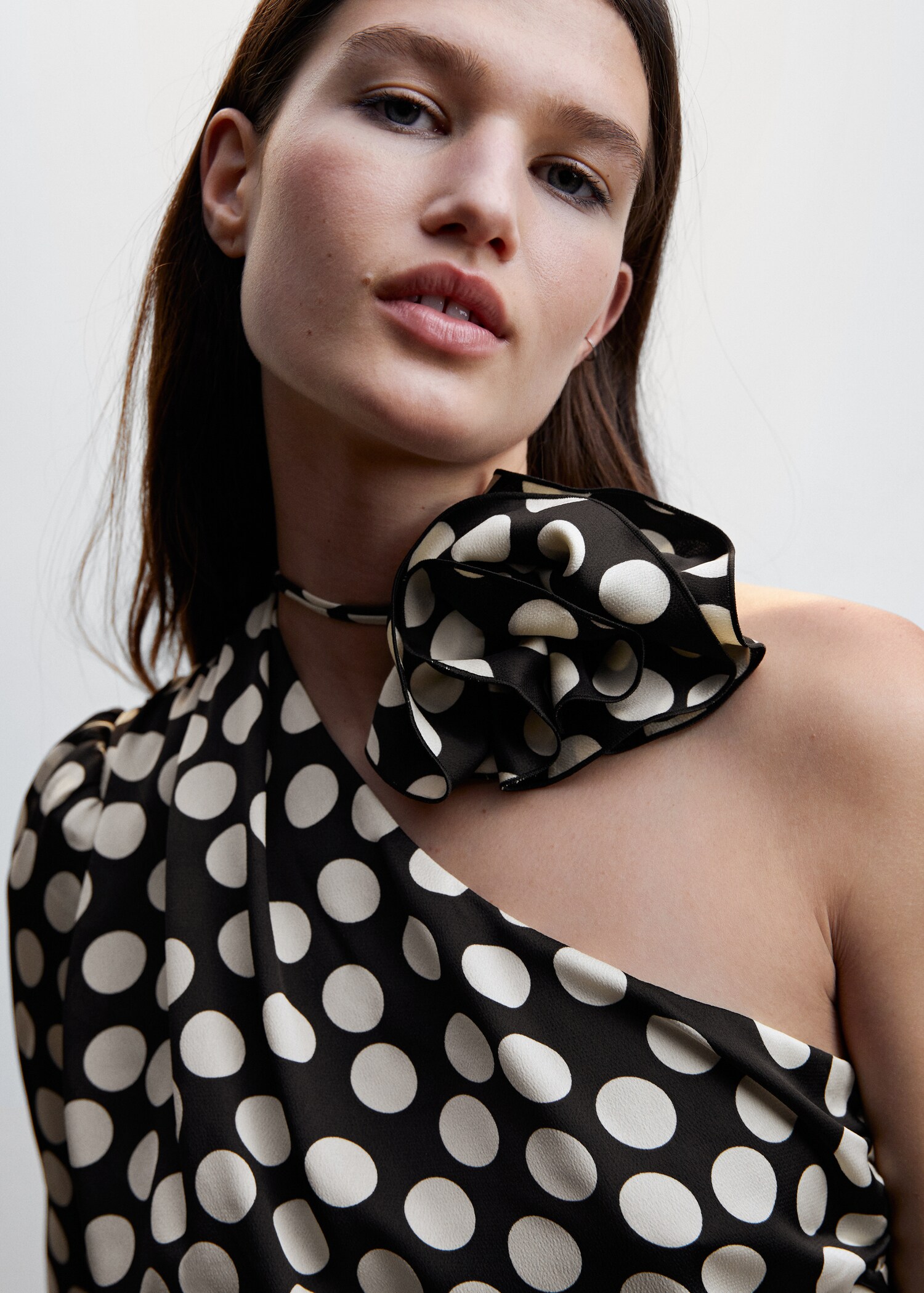 Blusa lunares aplique flor - Detalle del artículo 1