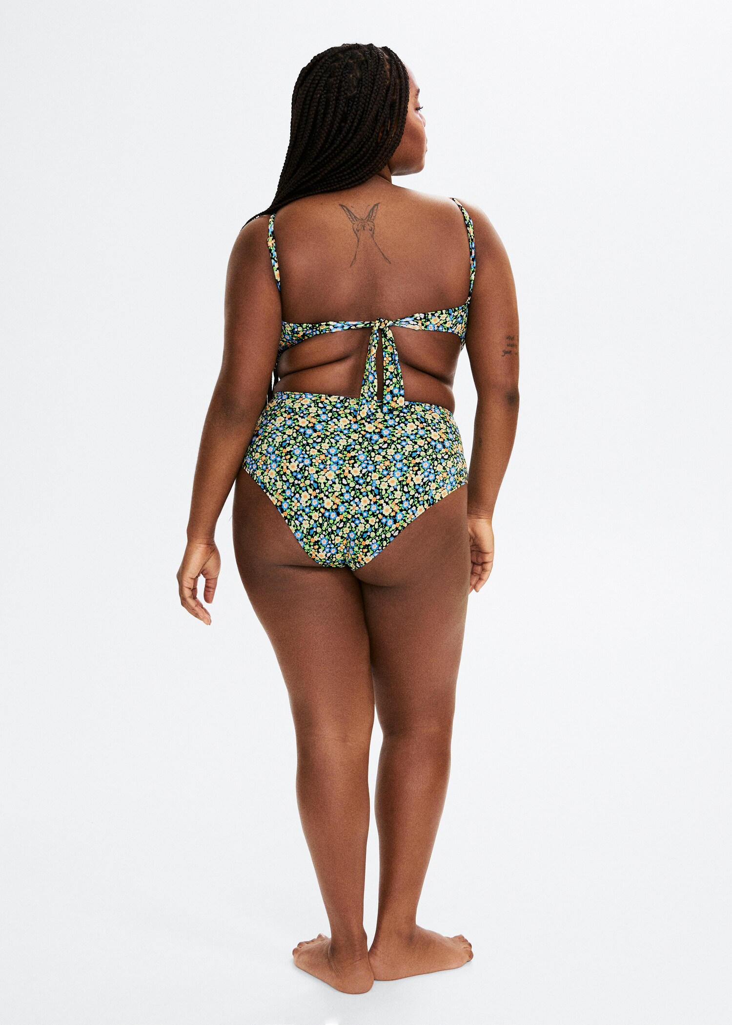 Bikini-Top mit Knotendetail - Rückseite des Artikels