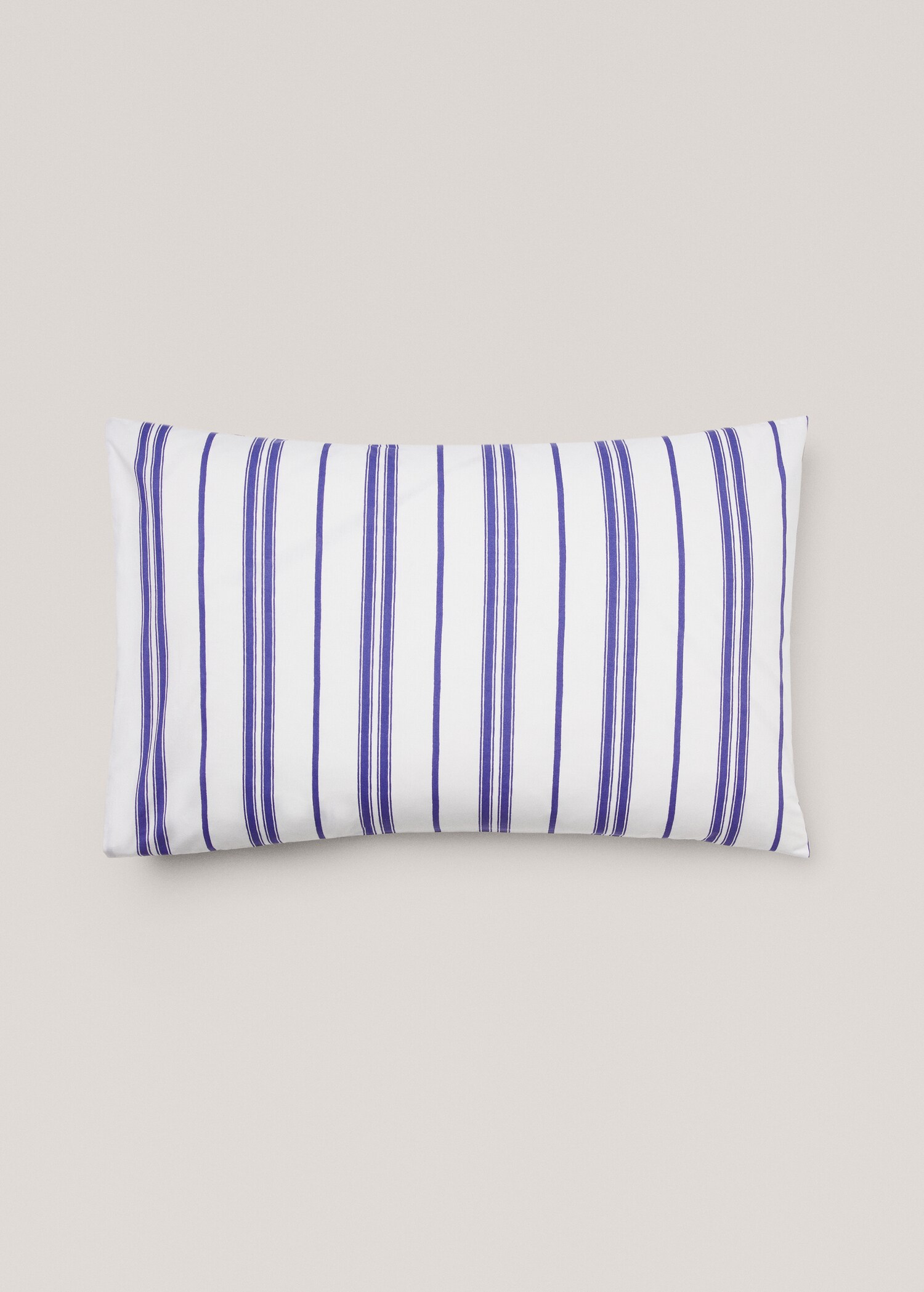 Set de două fețe de pernă/pernuță cu dungi 50x75 cm - Articol fără model