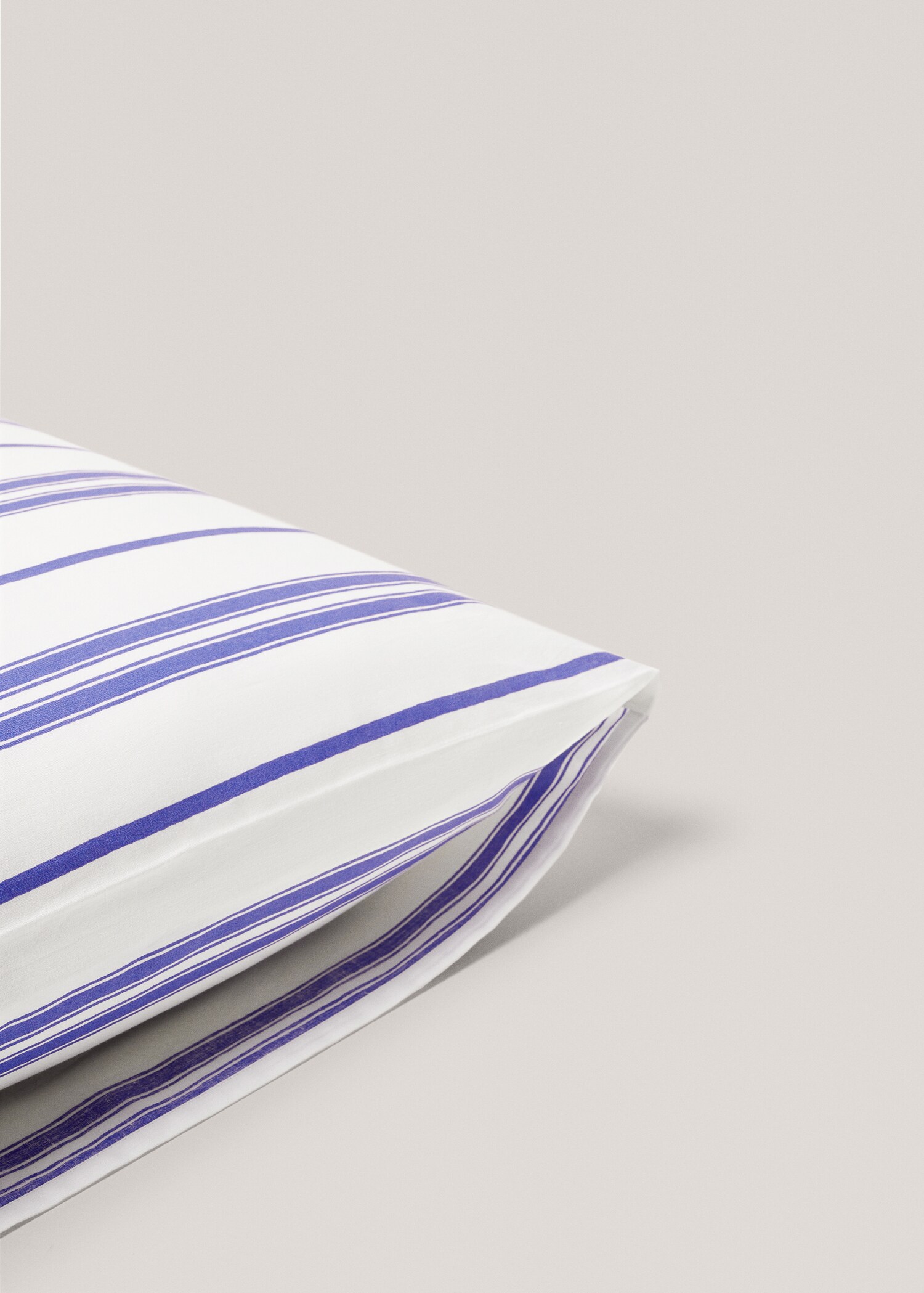 Set de două fețe de pernă/pernuță cu dungi 50x75 cm - Detaliu al articolului 3