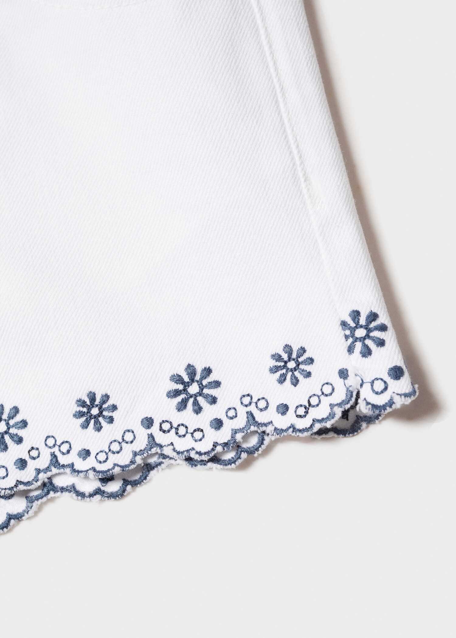 Short detalles pespunteados - Detalle del artículo 8