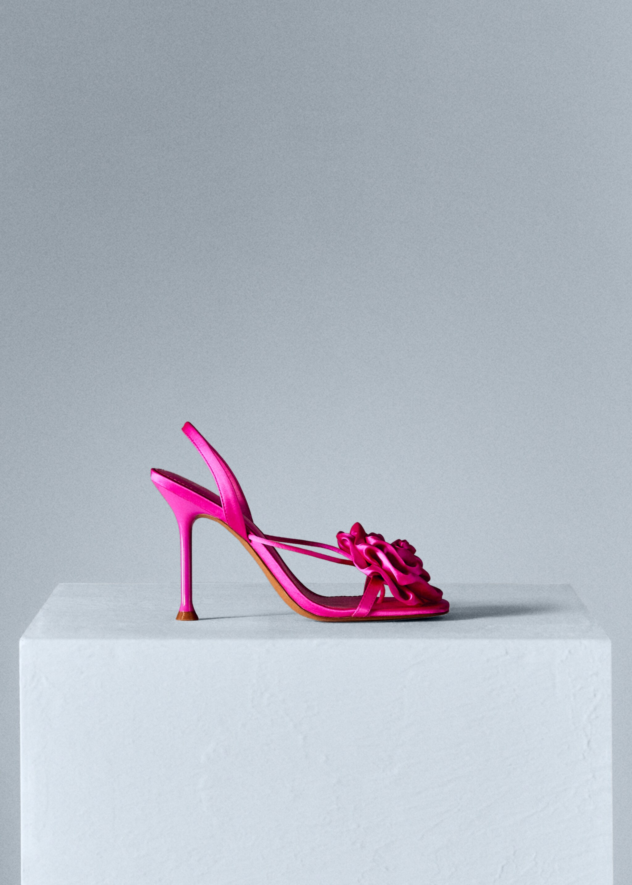 Sandalia tacón maxi flor - Artículo sin modelo, Fucsia. Ref: 47026716-00.