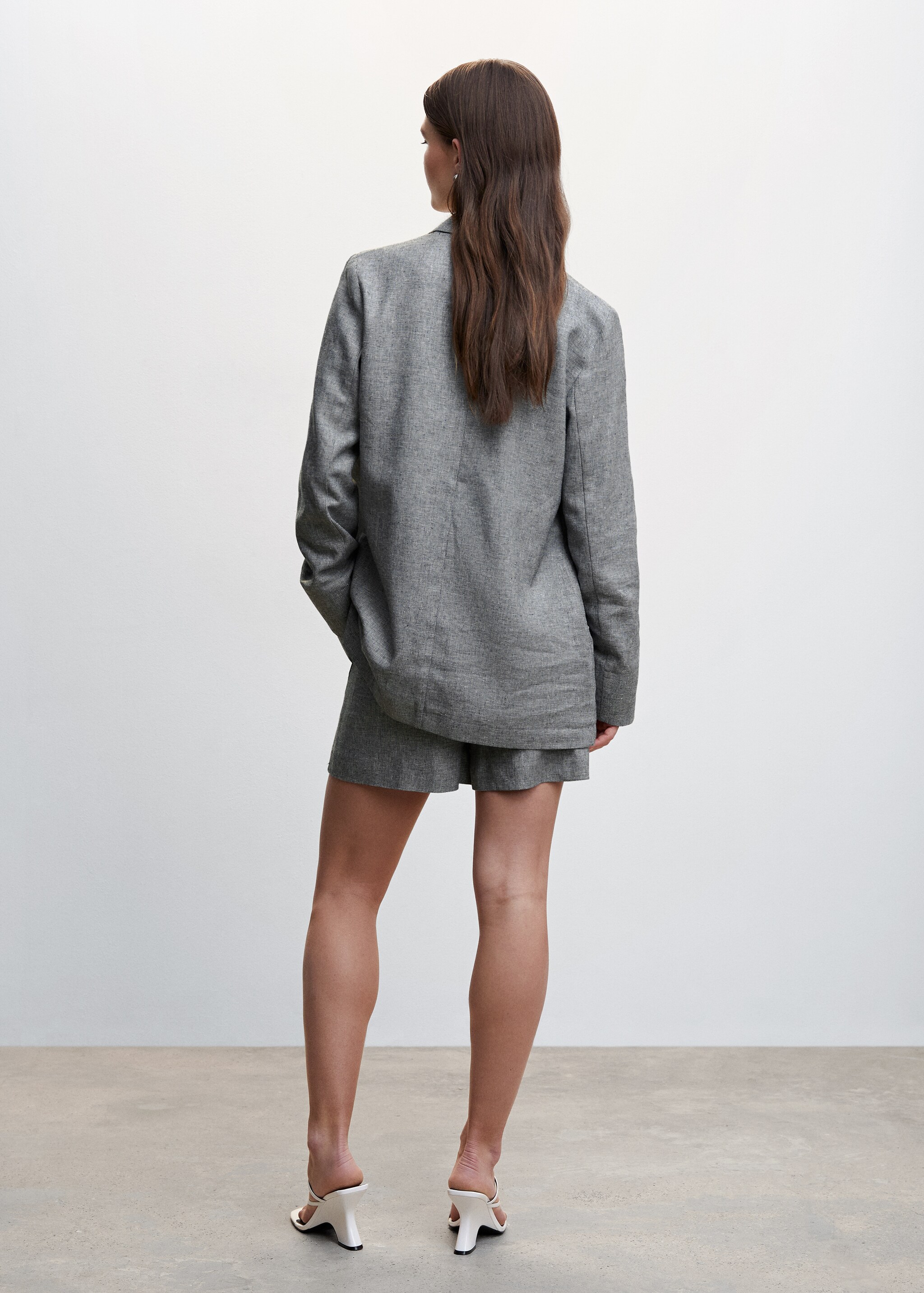 Double-breasted linen jacket - Reverse of the article