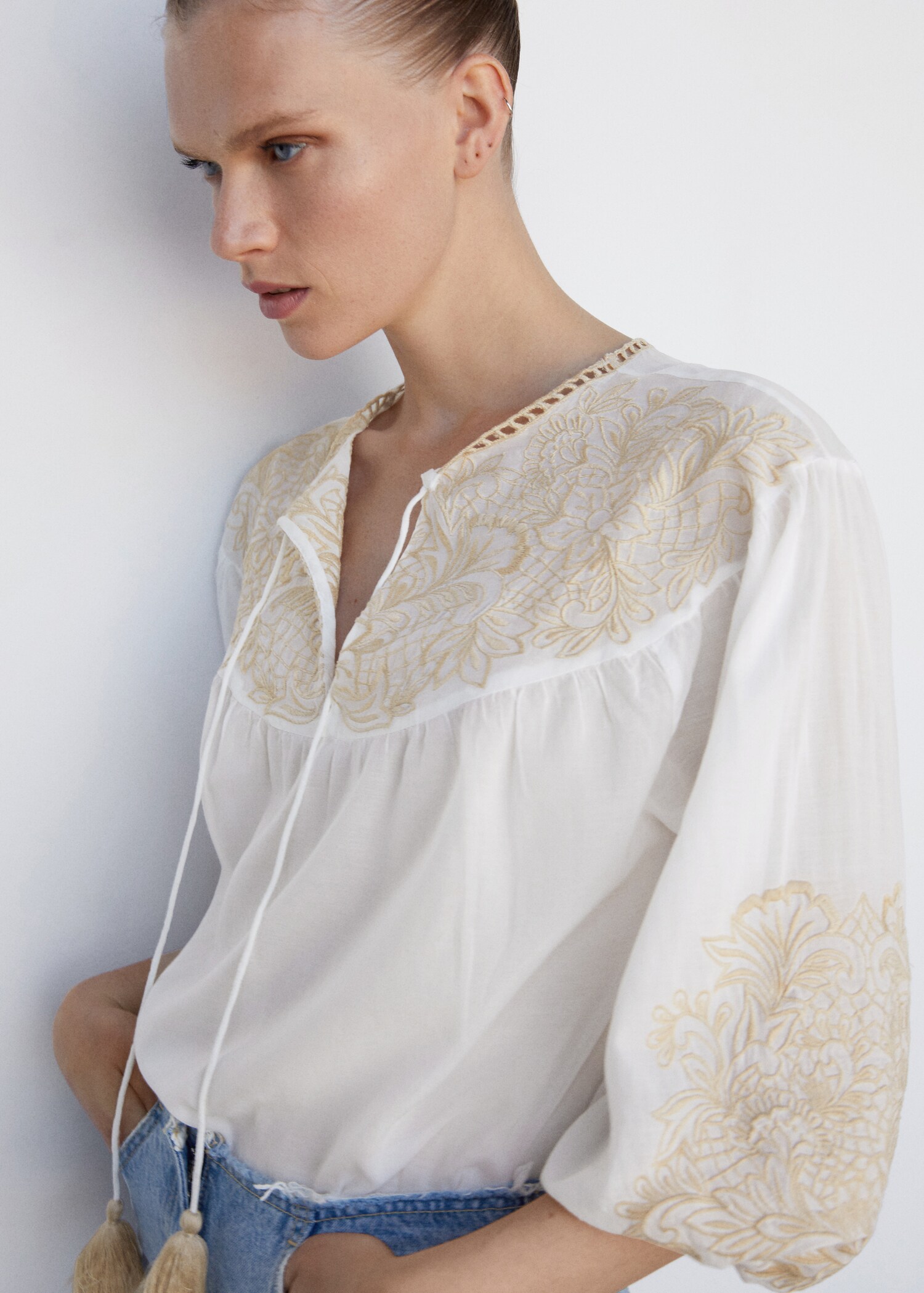 Blouse brodée cordon - Détail de l'article 1