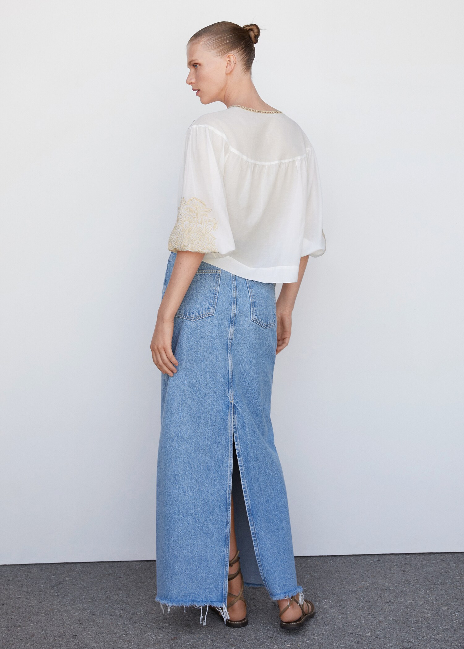 Blouse brodée cordon - Verso de l’article