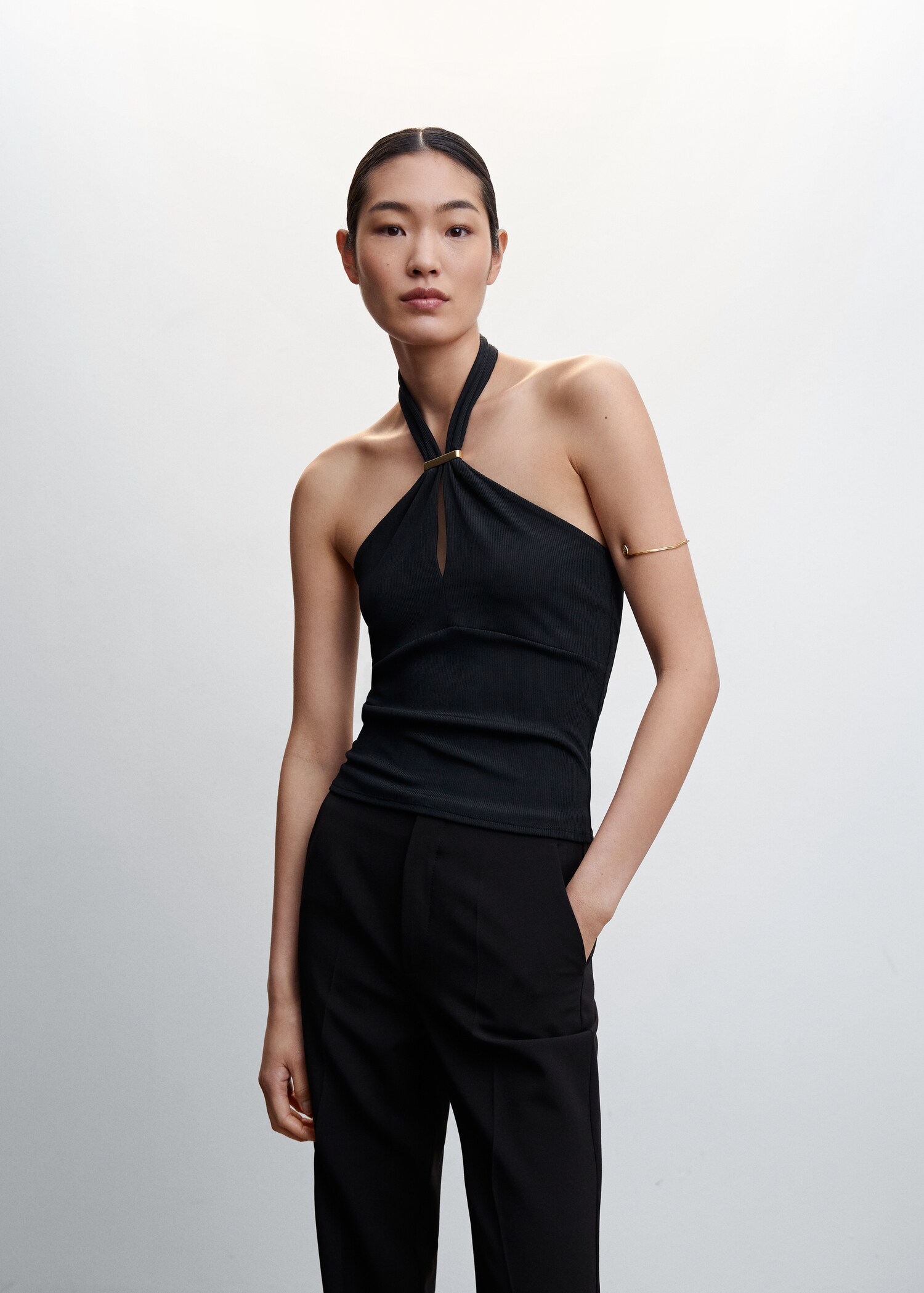 Top halter detalle metálico - Plano medio