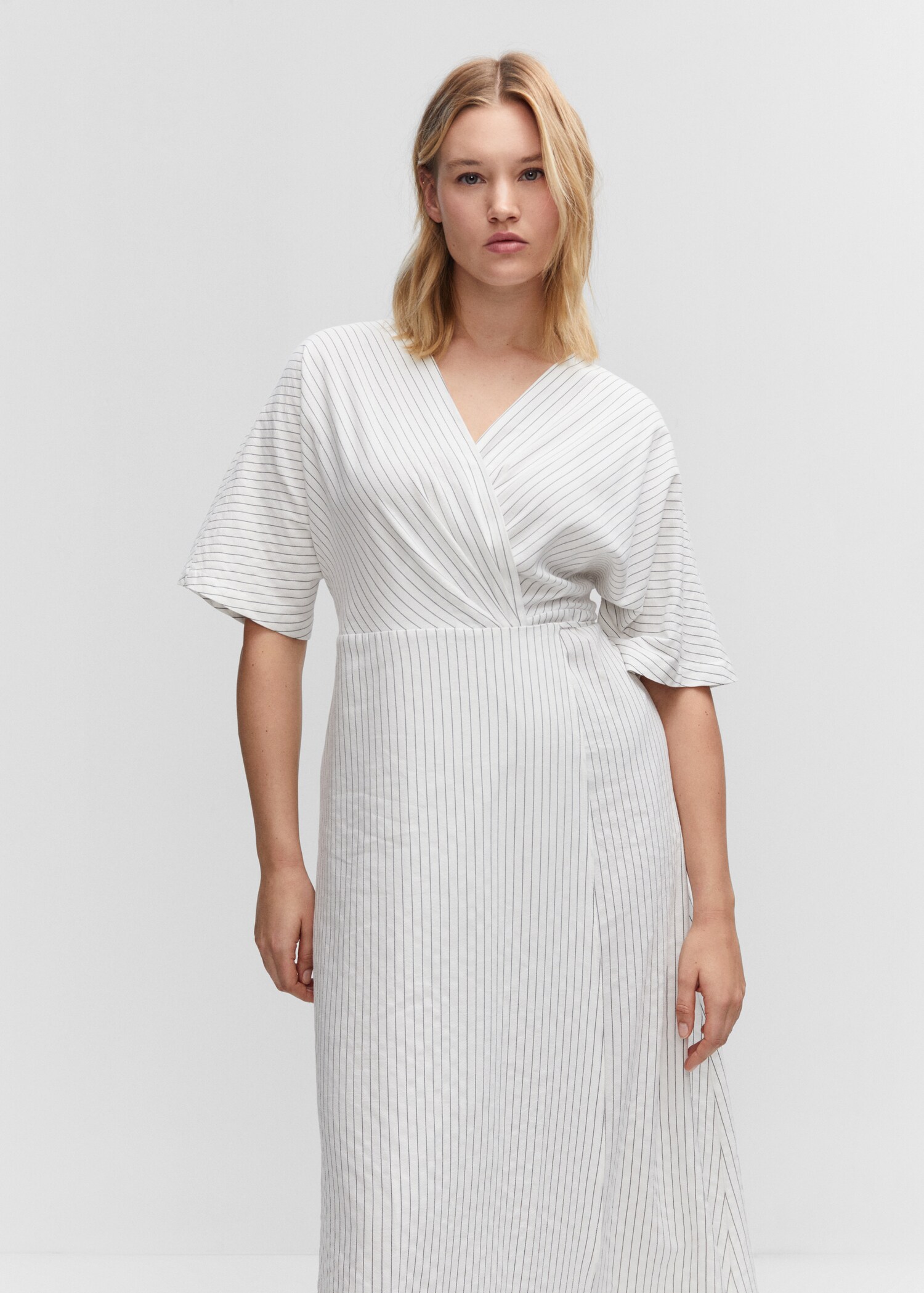 Striped wrap dress - Details of the article 5