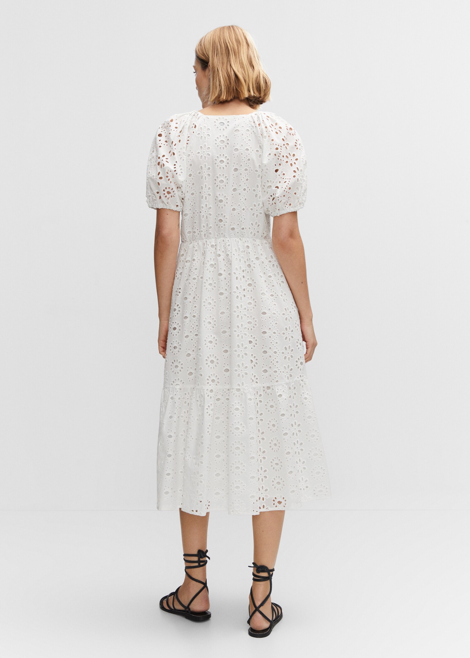 Embroidered openwork dress - Reverse of the article