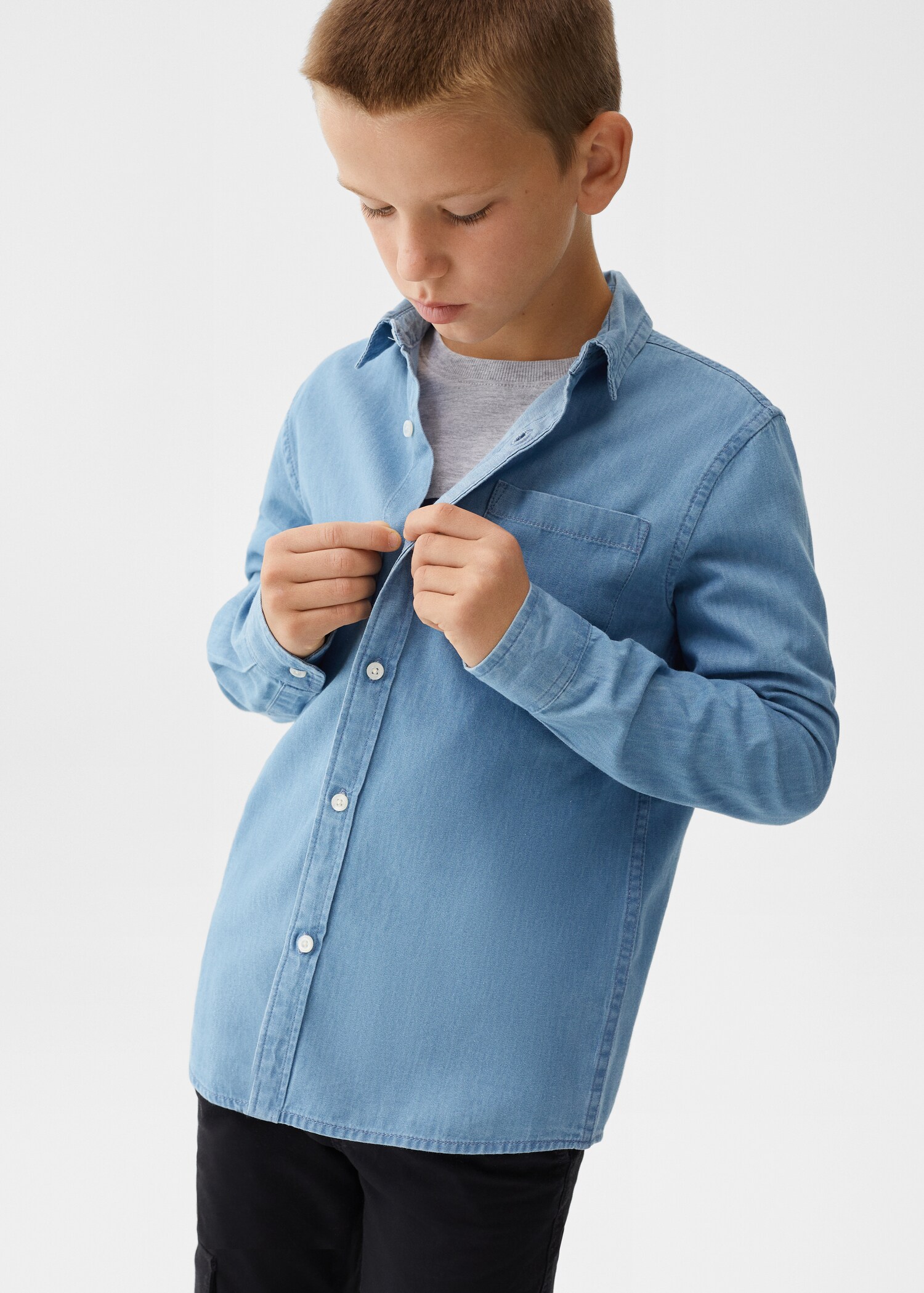 Chemise jean poche - Plan moyen