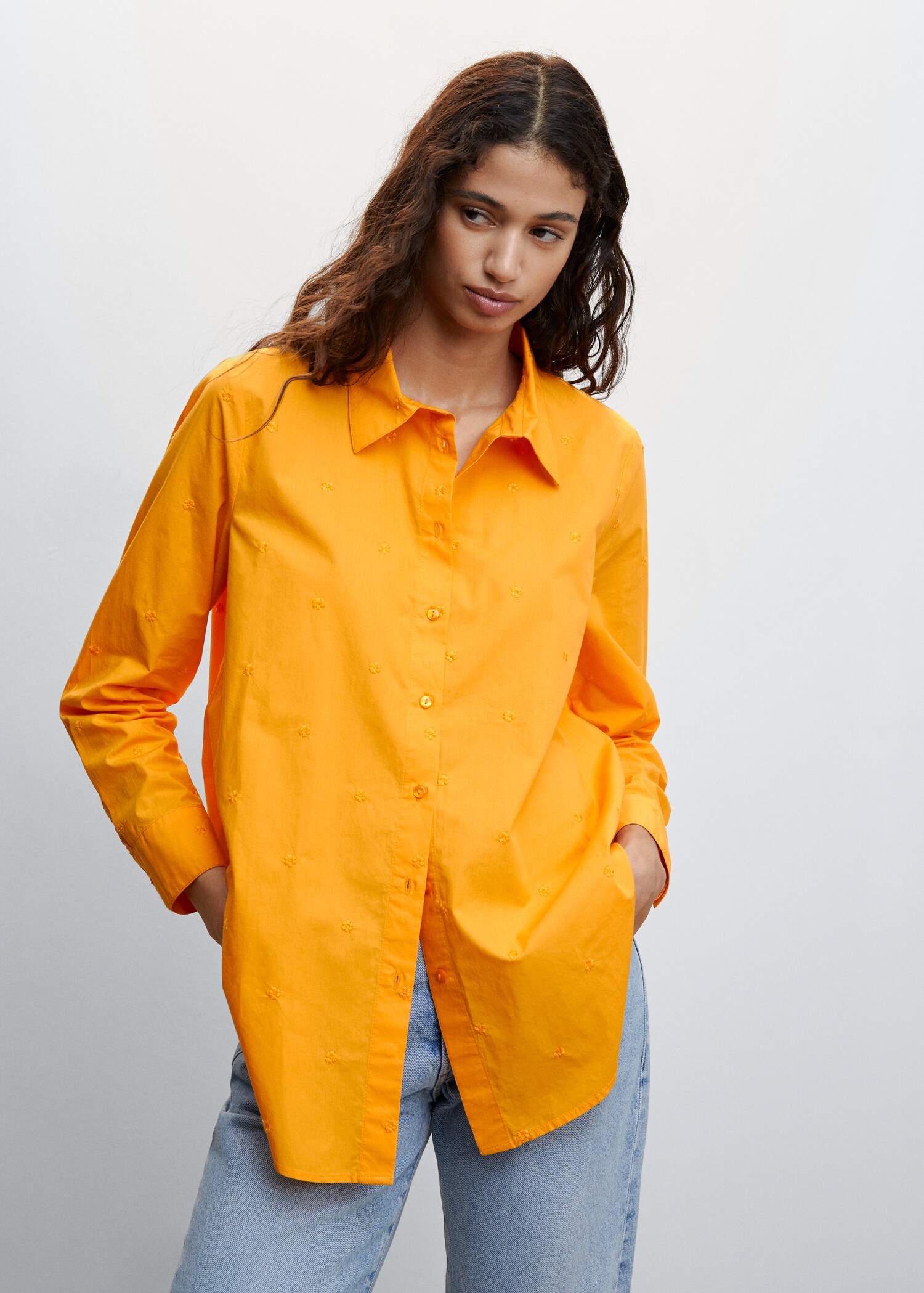 Embroidered flowers shirt - Medium plane