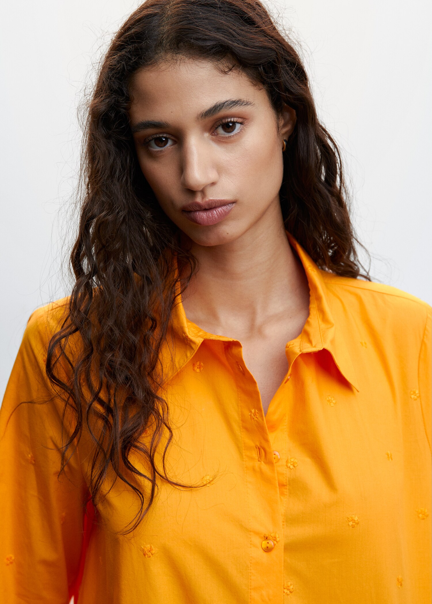Embroidered flowers shirt - Details of the article 1