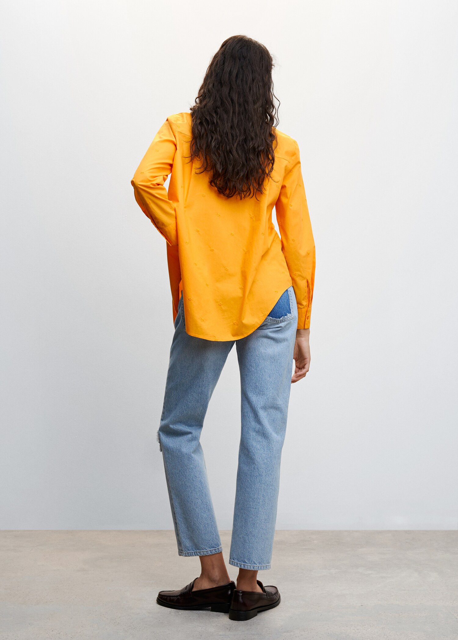 Embroidered flowers shirt - Reverse of the article