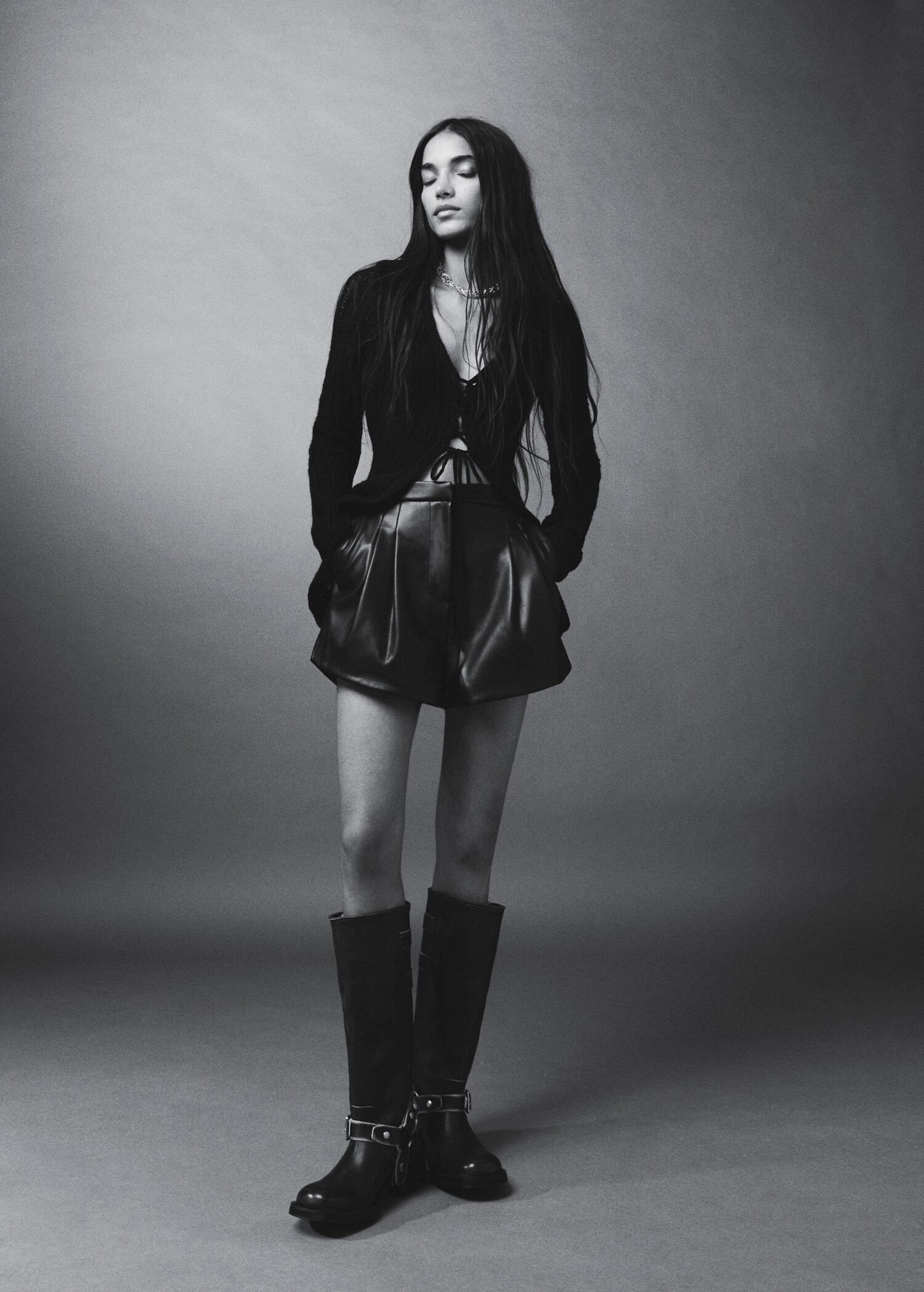 Knitted cardigan with bow - Details of the article 9