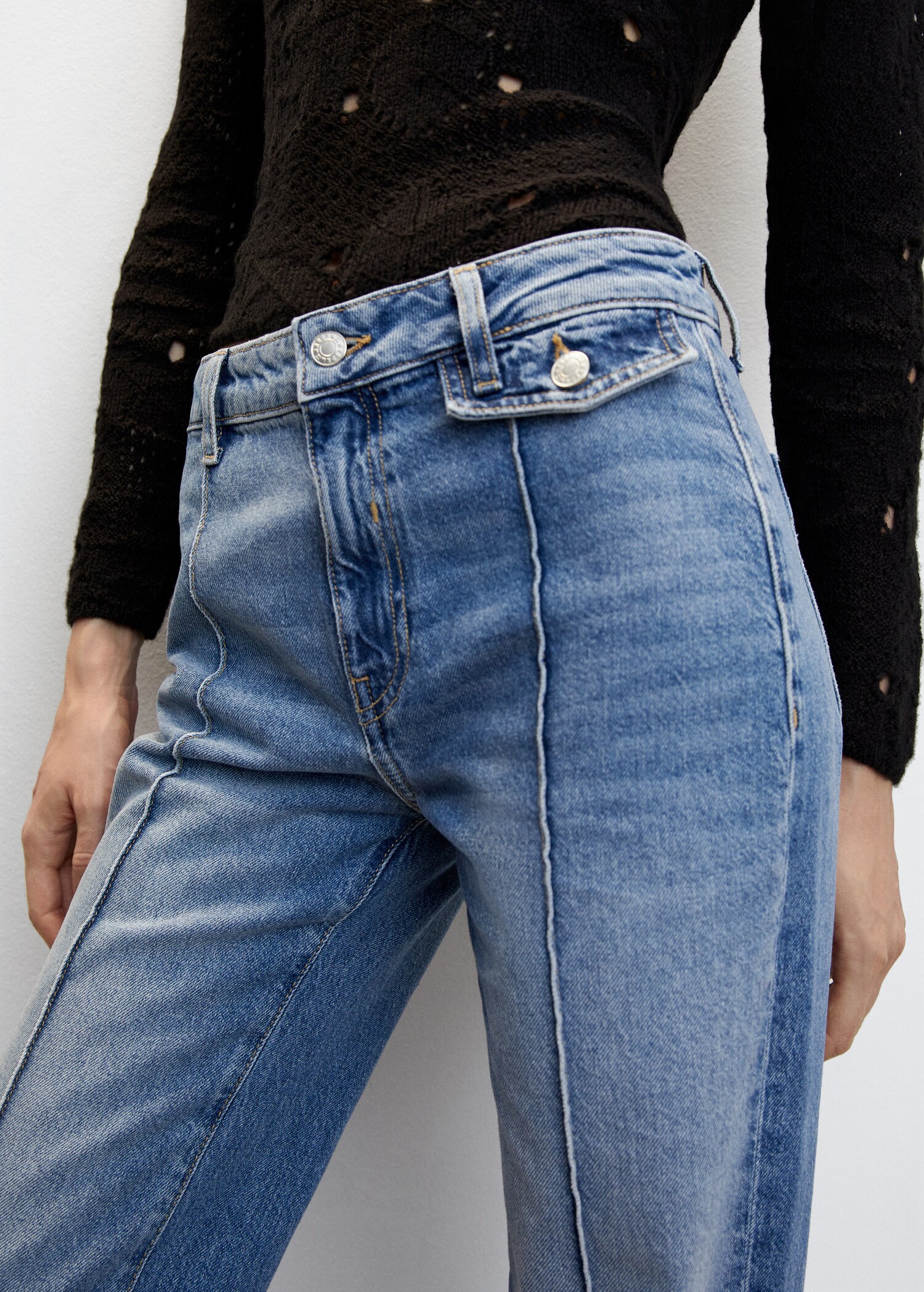Jeans flare tiro alto costuras - Detalle del artículo 2