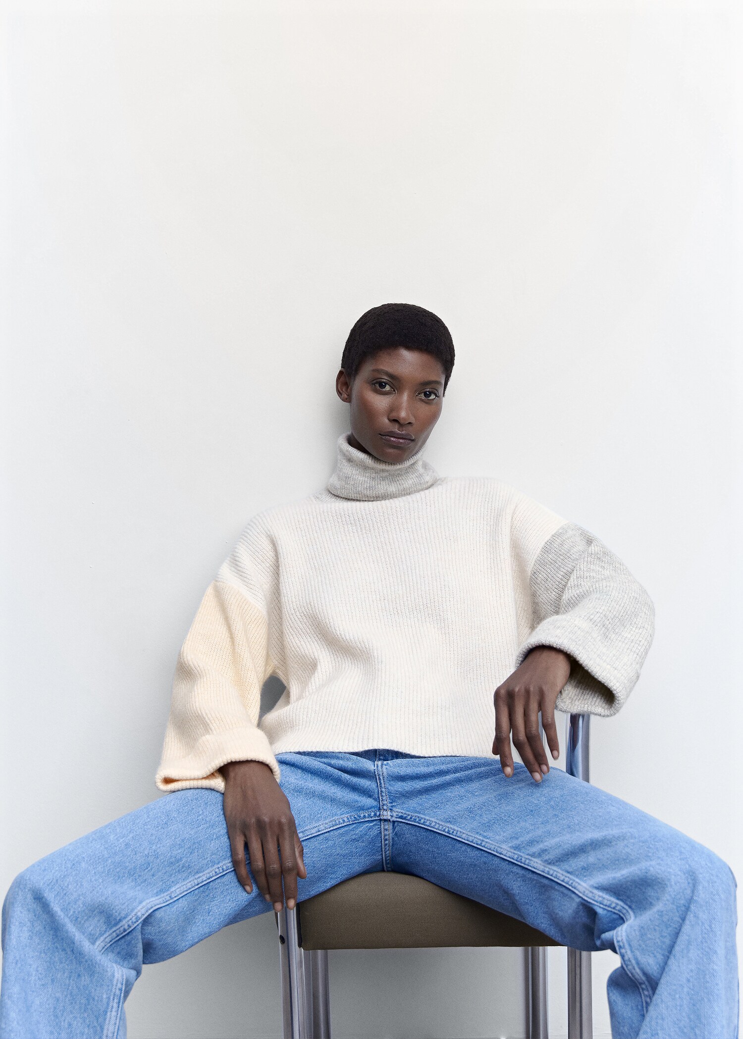  Combined panel knit sweater - Details of the article 2