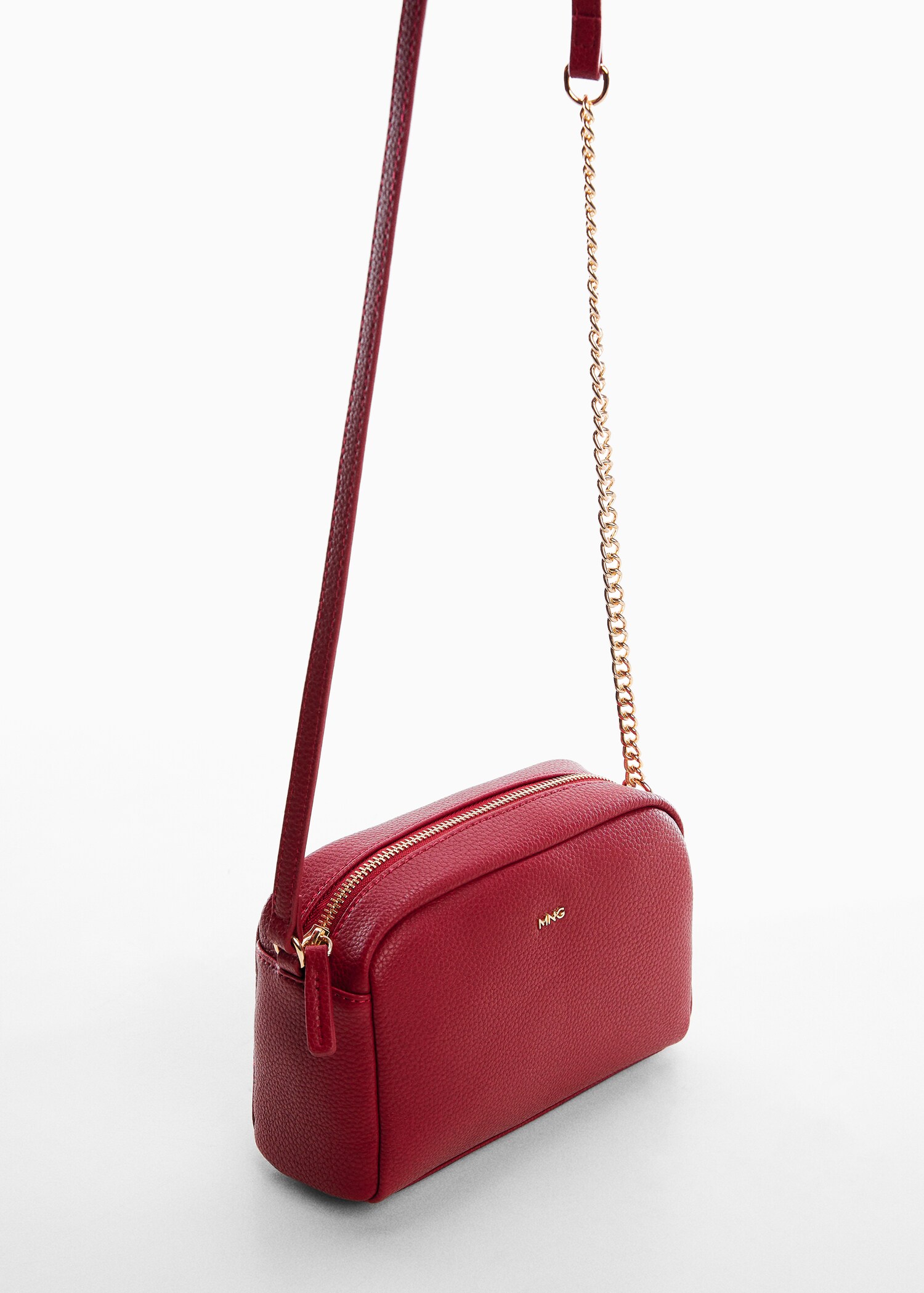 Bolso de hombro cadena - Plano medio