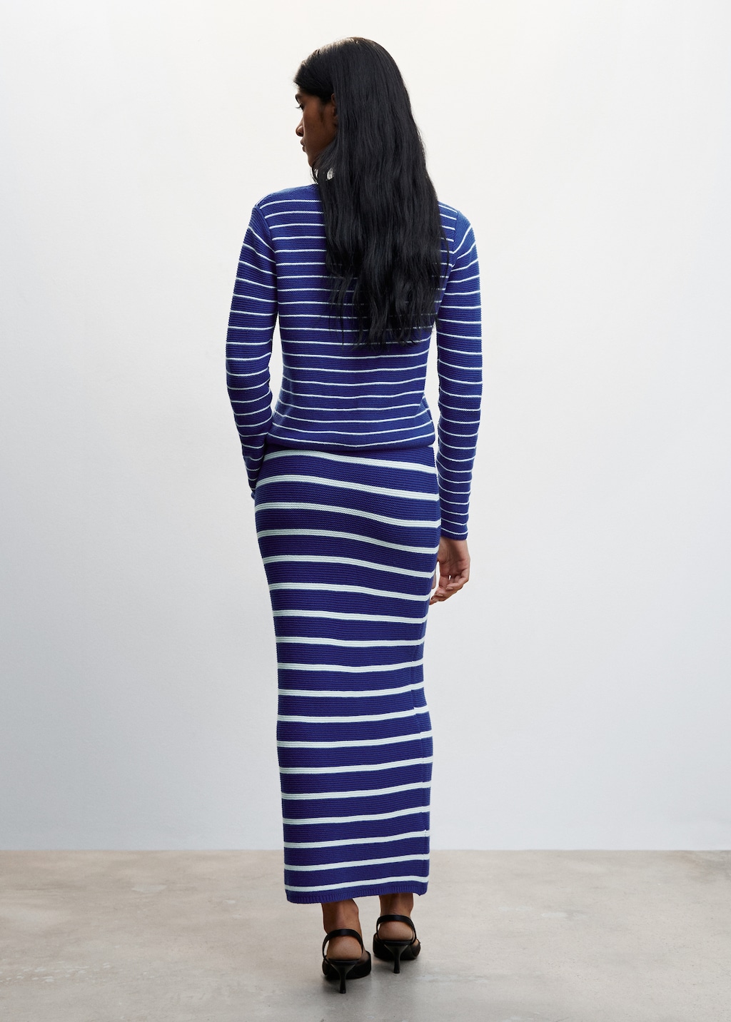 Striped knitted skirt