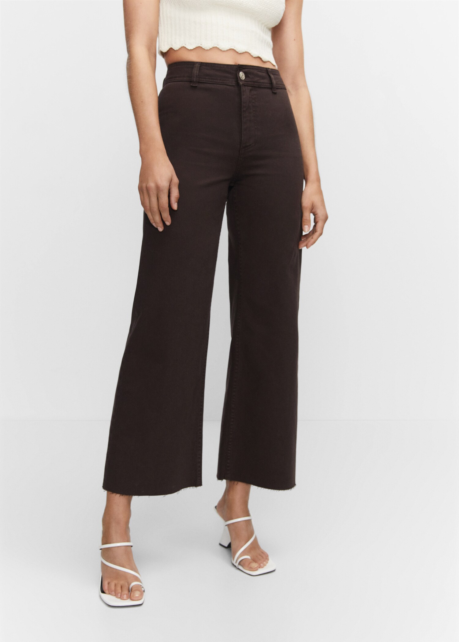 Jeans culotte tiro alto - Plano medio