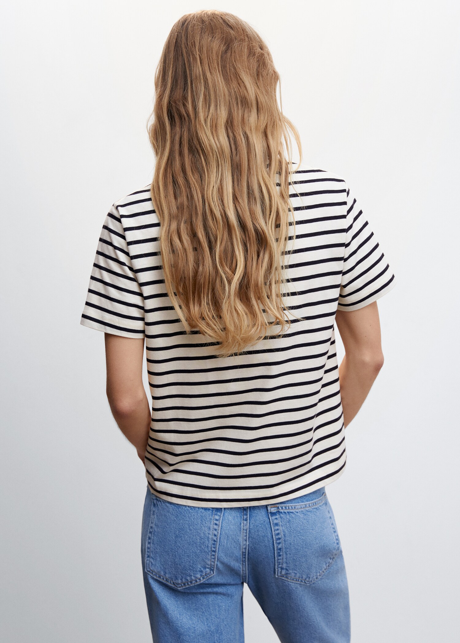 Camiseta rayas estampada - Reverso del artículo