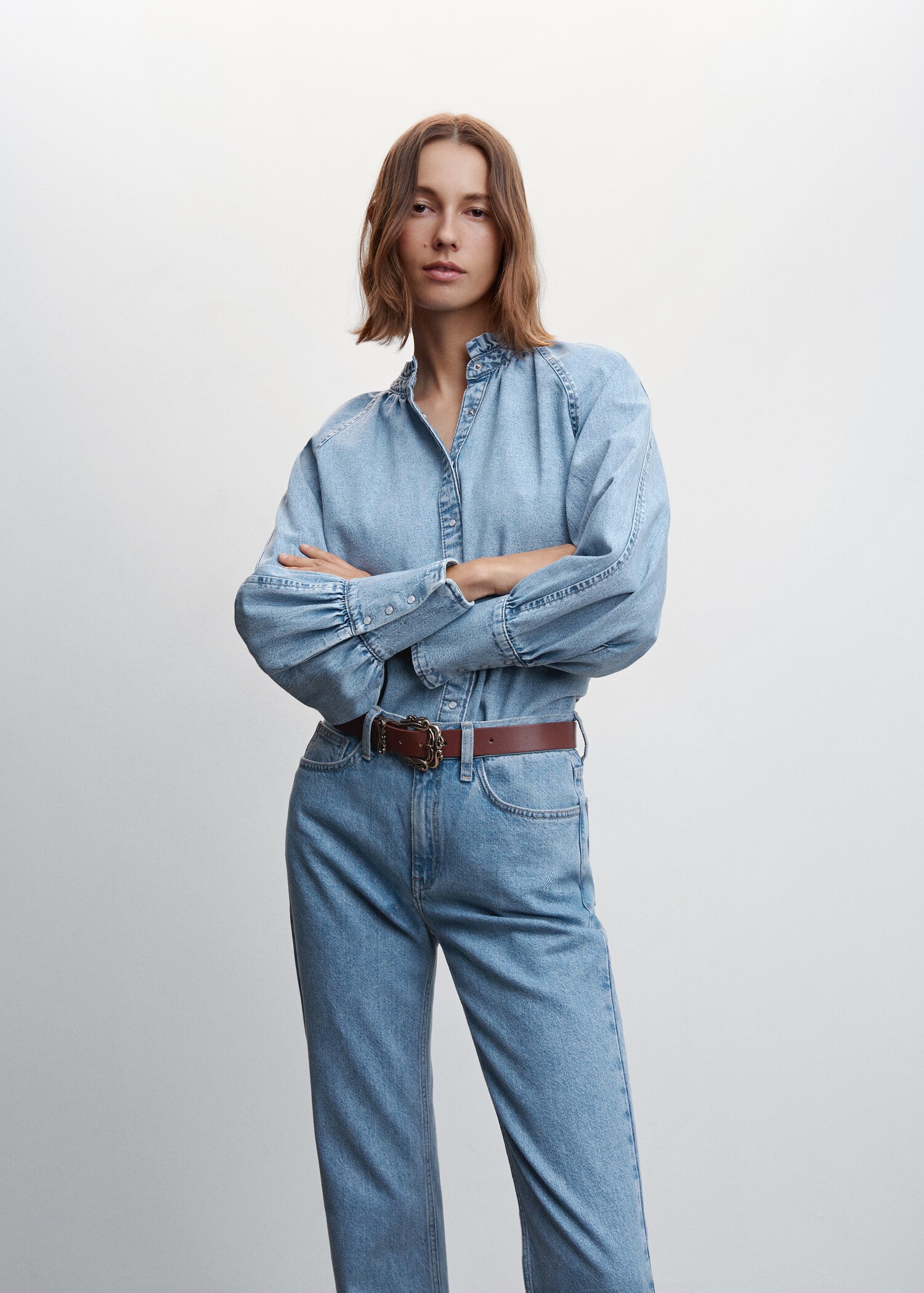 Πουκάμισο denim φουσκωτό μανίκι - Μεσαίο πλάνο