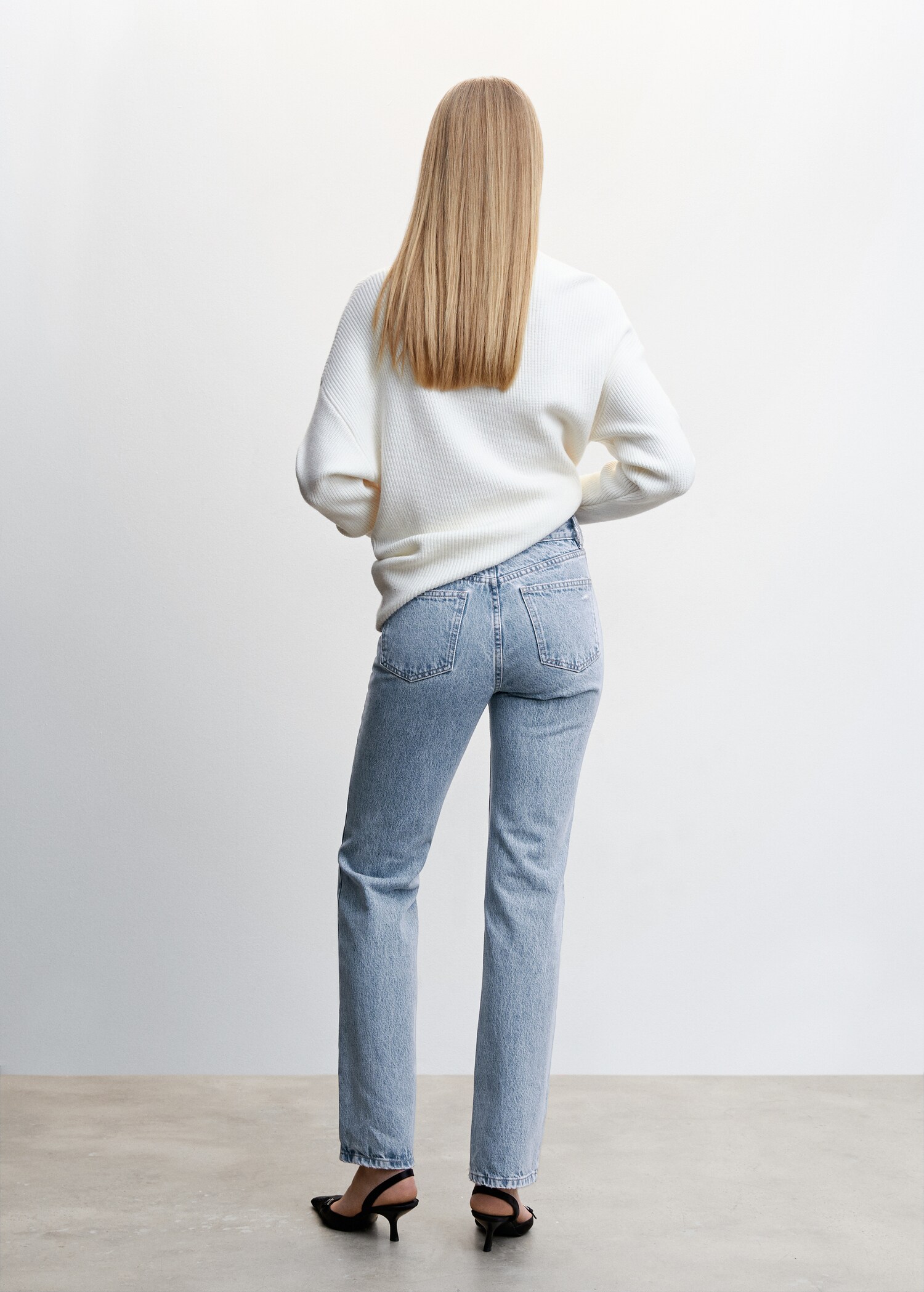 Jeans rectos rotos decorativos - Reverso del artículo