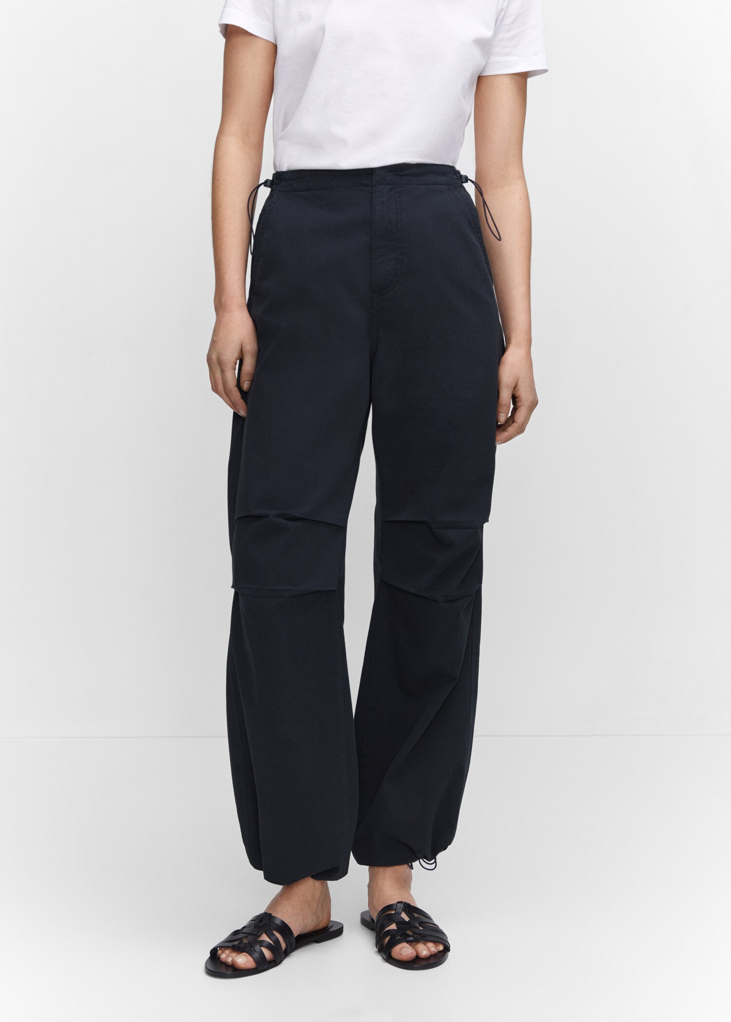 Pantalon parachute  - Plan moyen