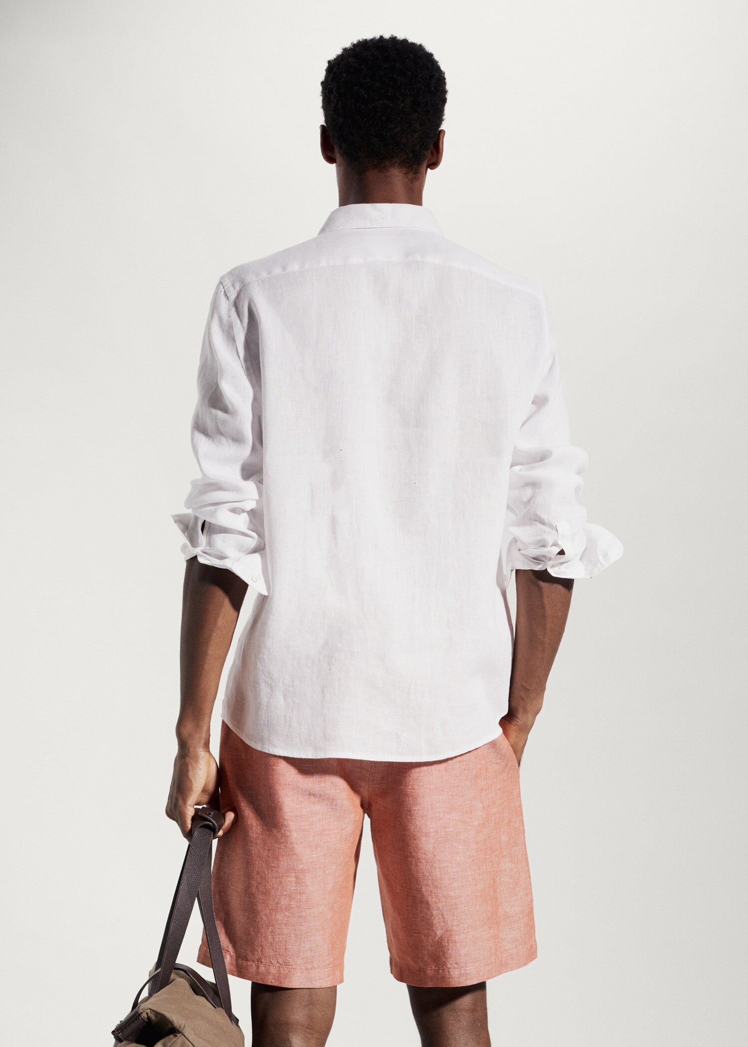 100% linen slim-fit shirt - Reverse of the article