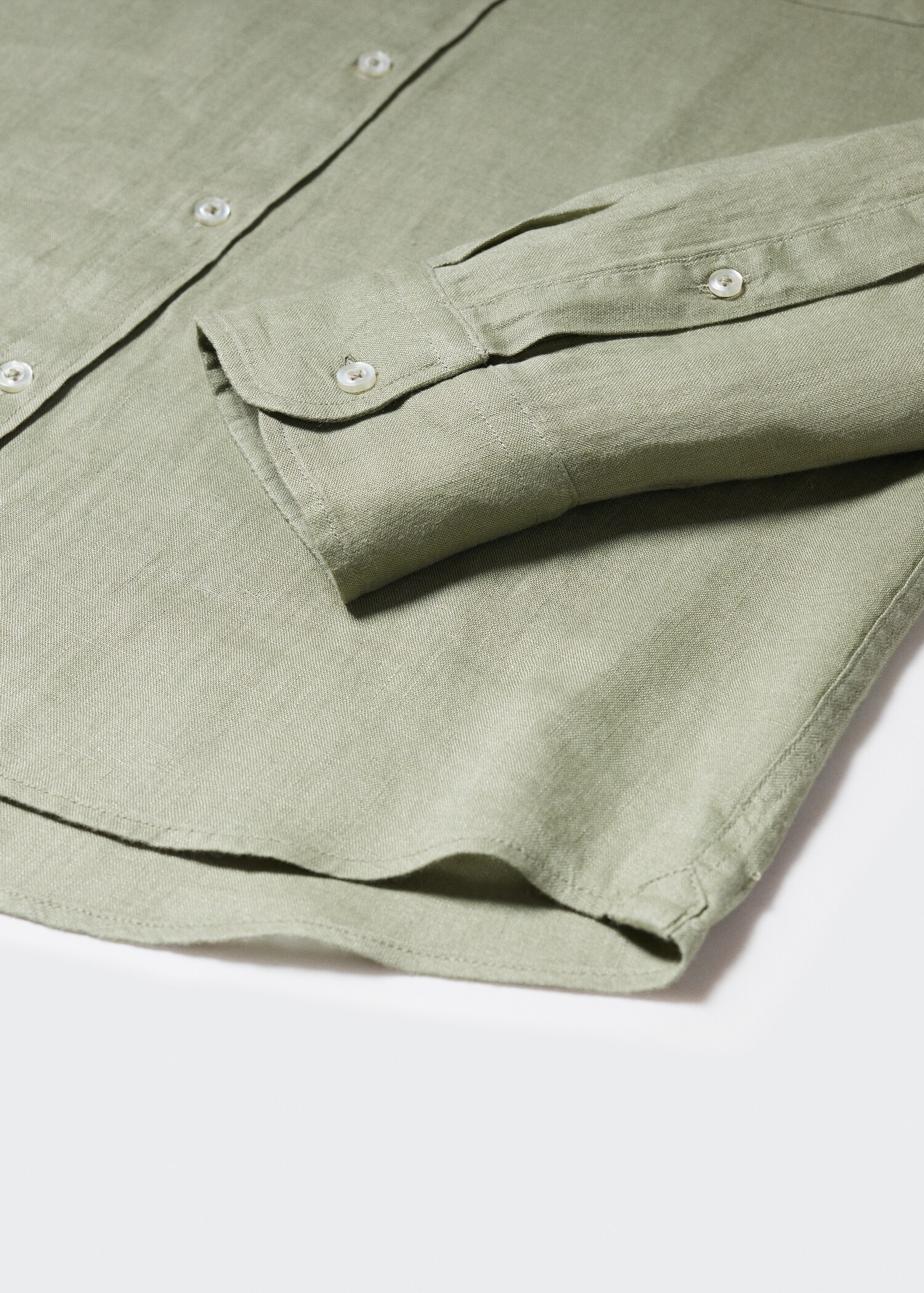 100% linen slim-fit shirt - Details of the article 8