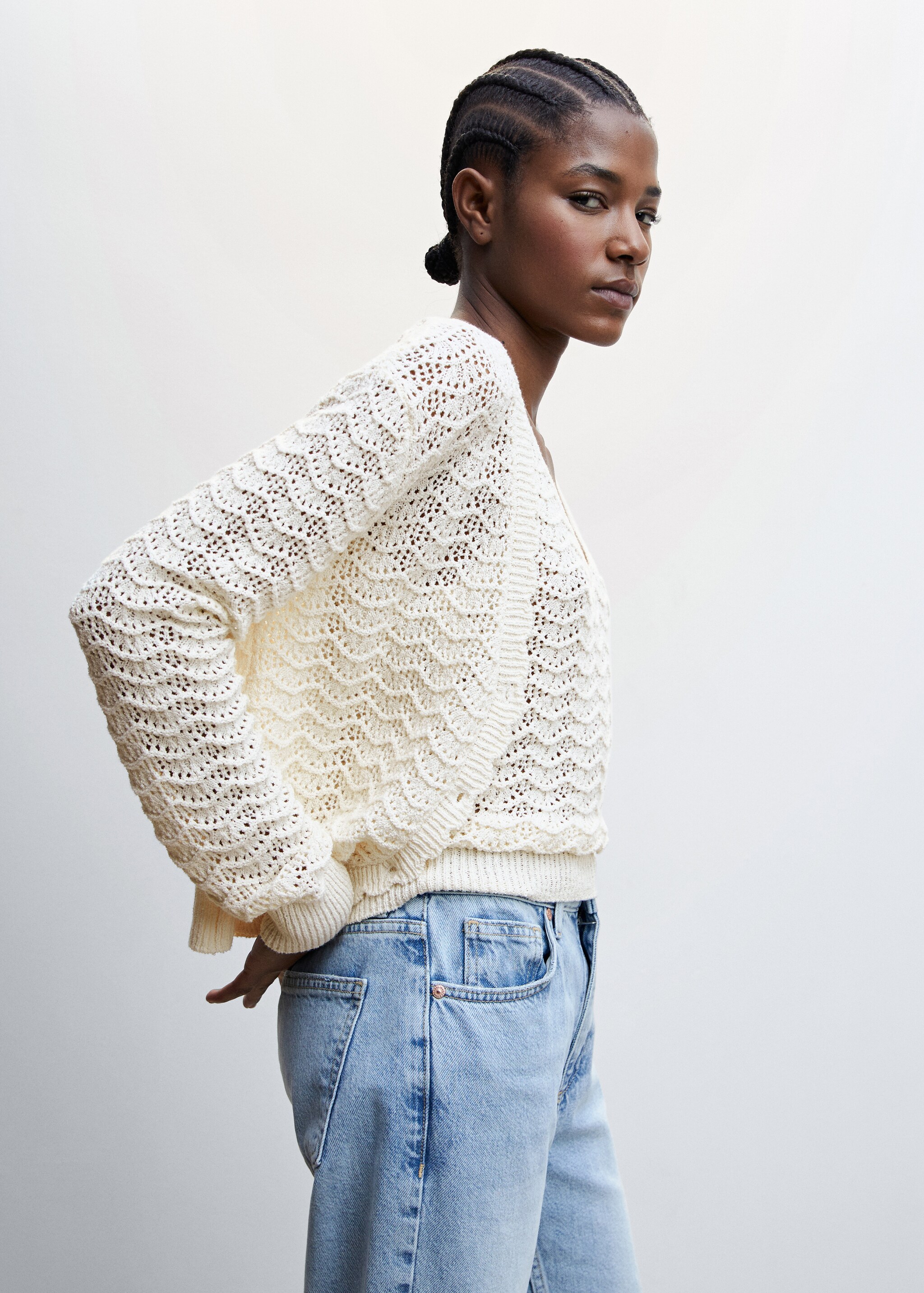 Openwork cardigan with scalloped edges - Details of the article 1
