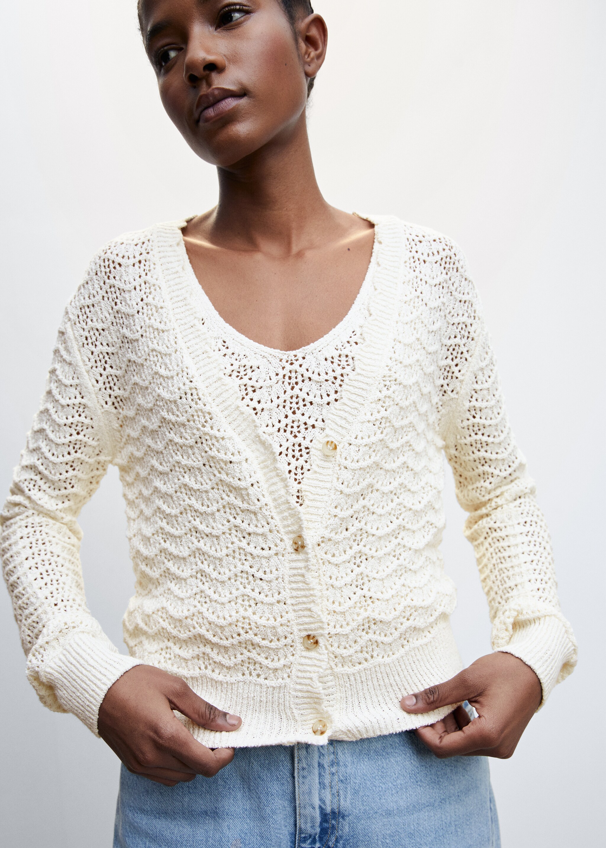Openwork cardigan with scalloped edges - Details of the article 6