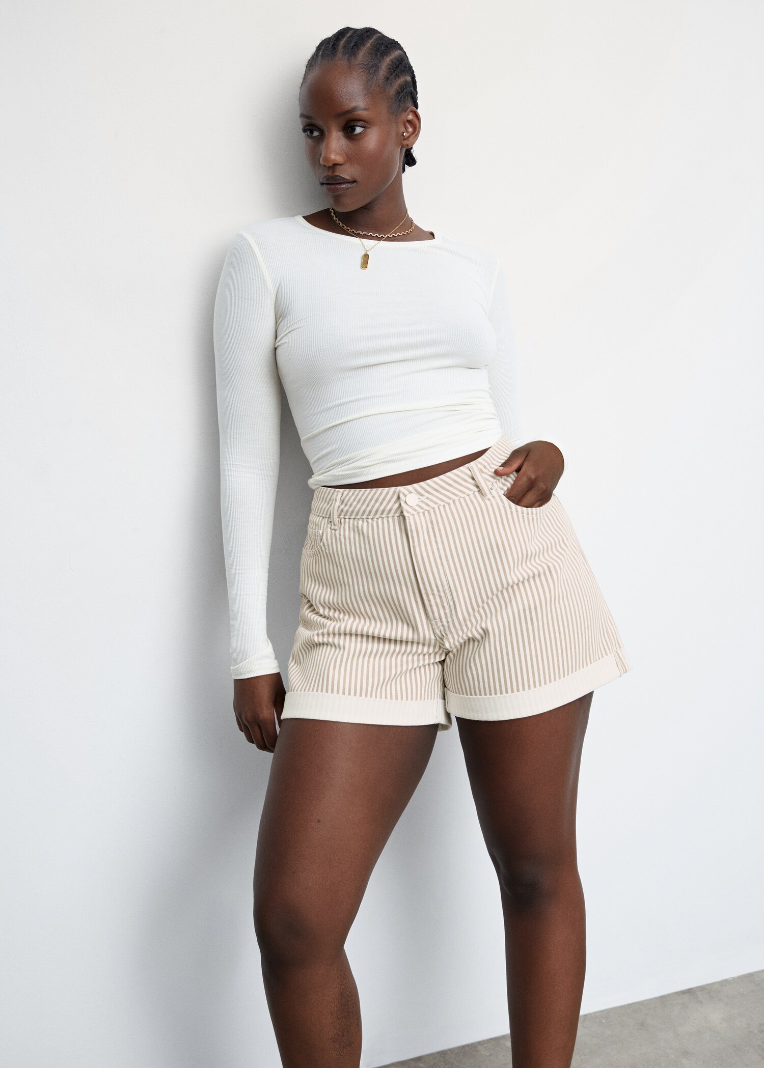 Mom Fit-Jeans-Shorts - Detail des Artikels 4