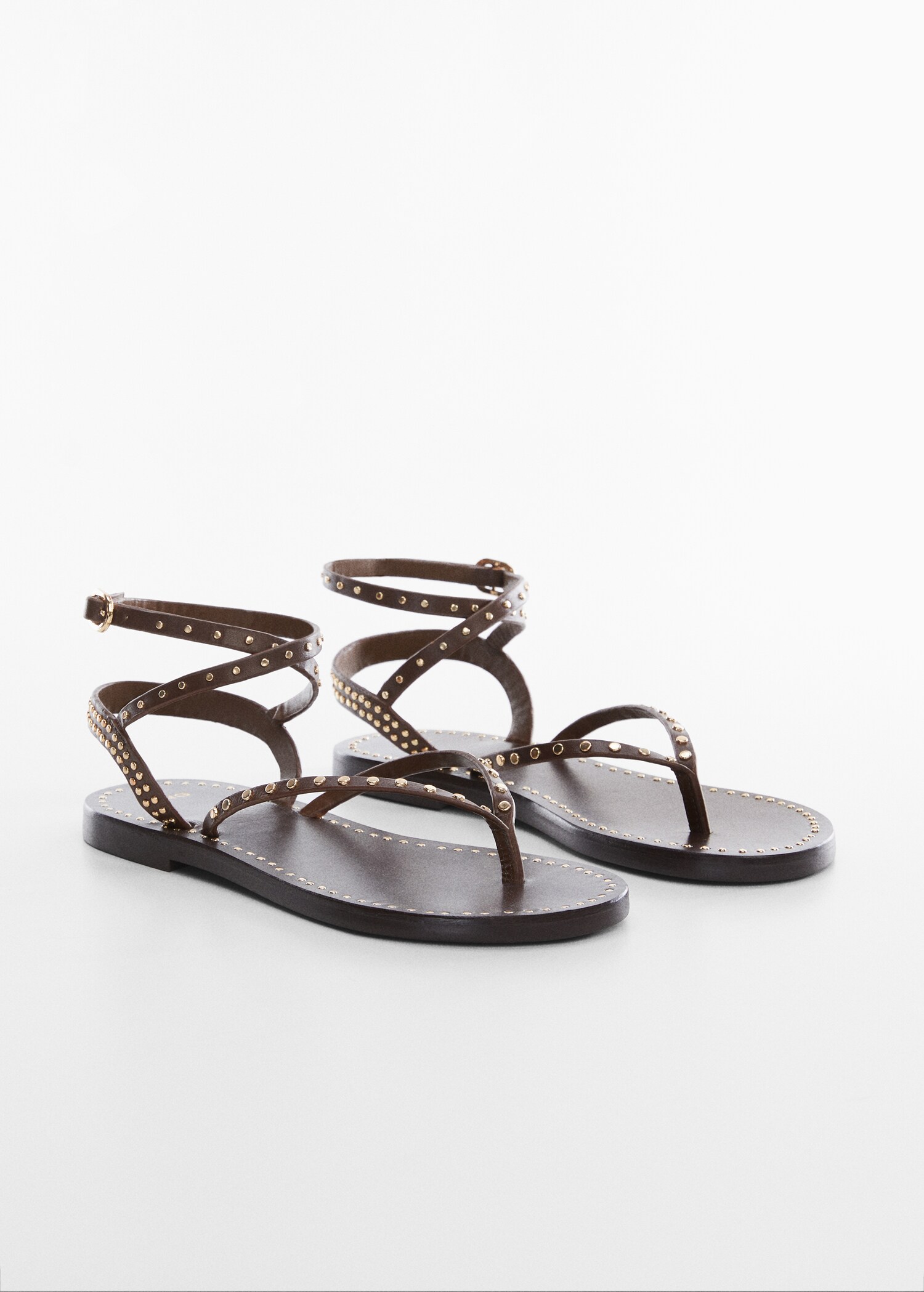 Sandales cuir cloutées - Plan moyen