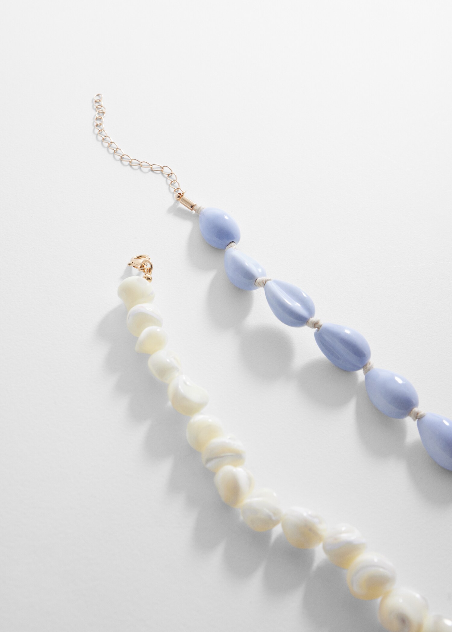 Ceramic shell necklace - Details of the article 1