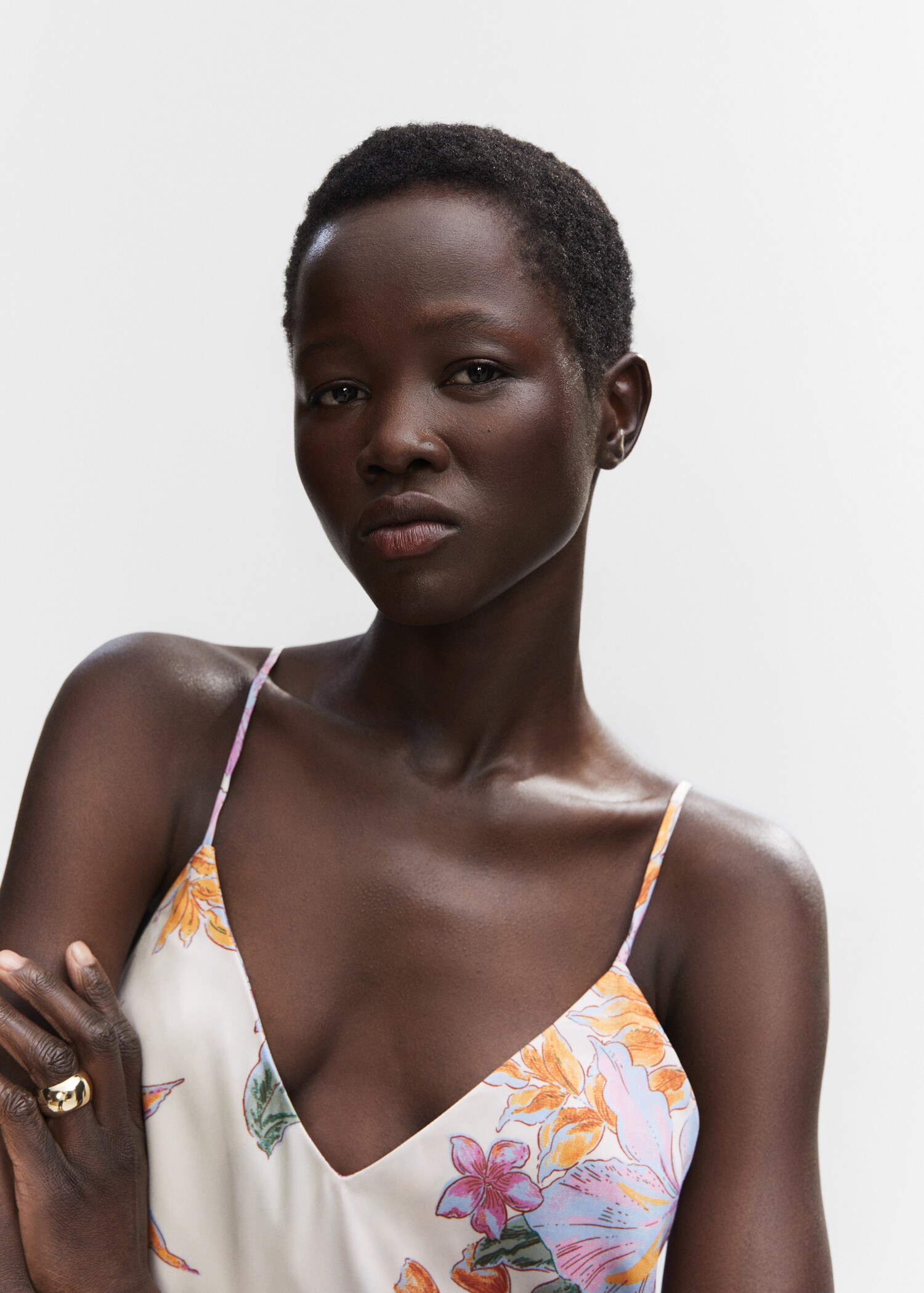 Side-slit satin dress - Details of the article 1