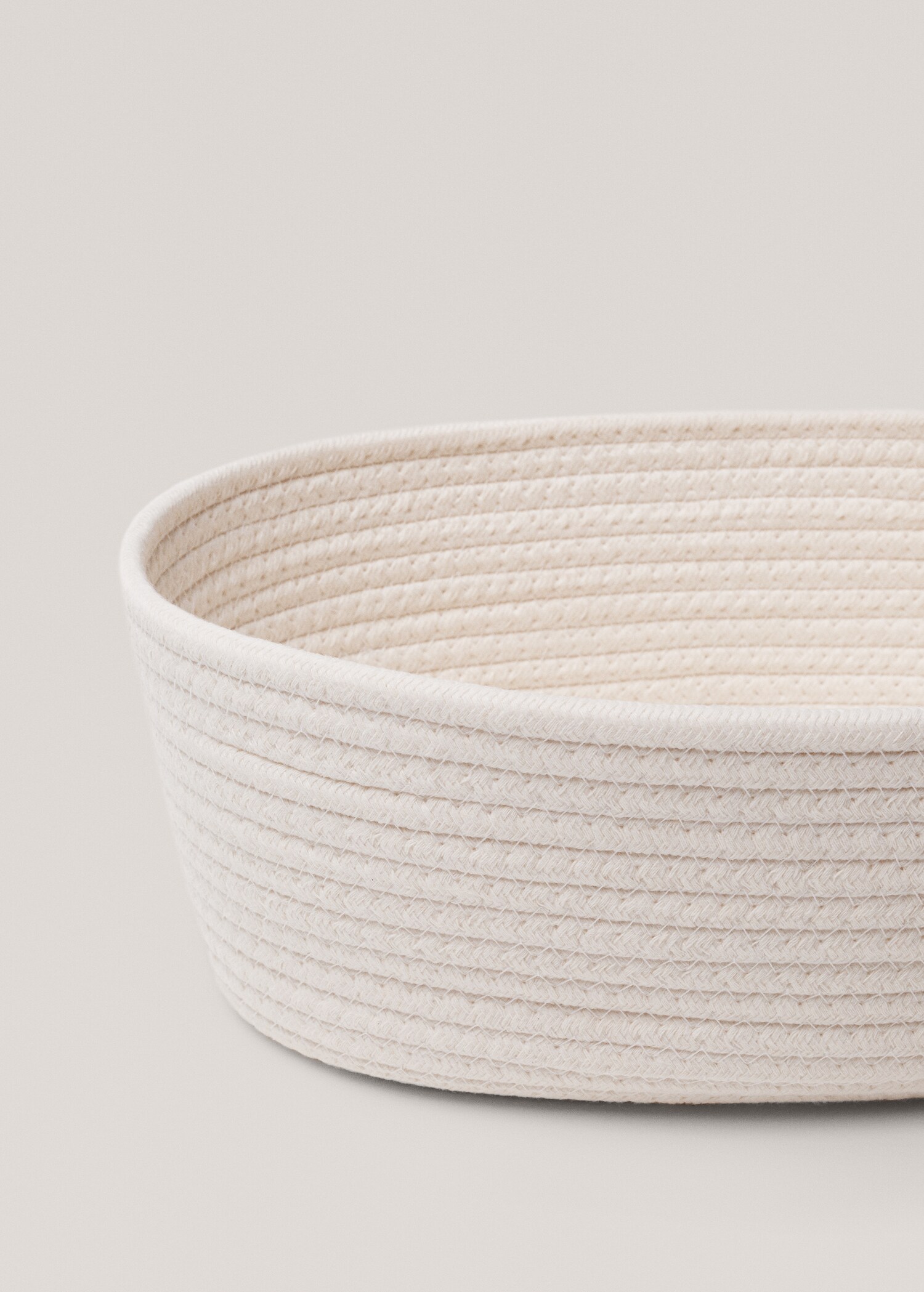 Oval basket - Details of the article 2