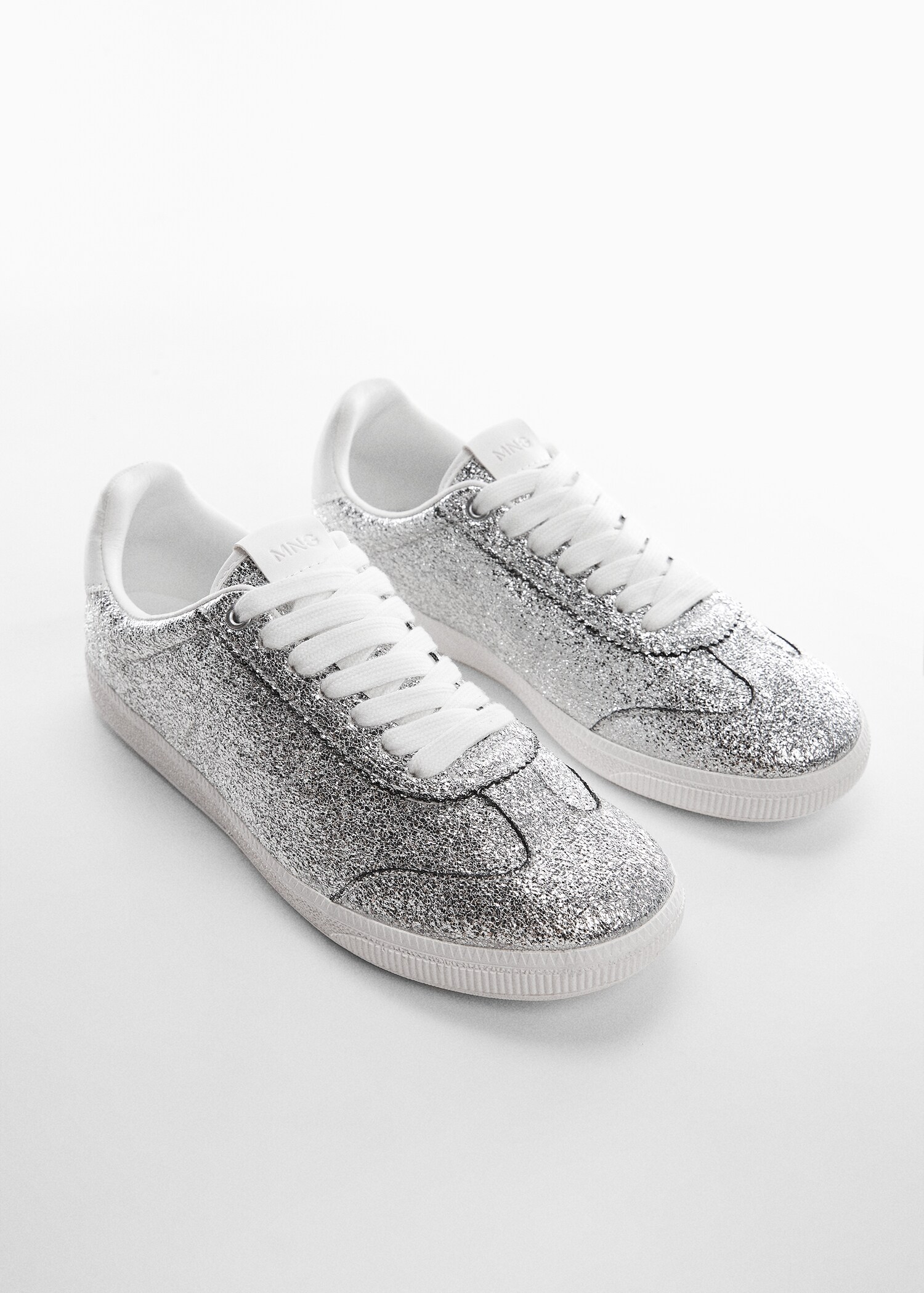 Deportivas glitter cordones - Plano medio