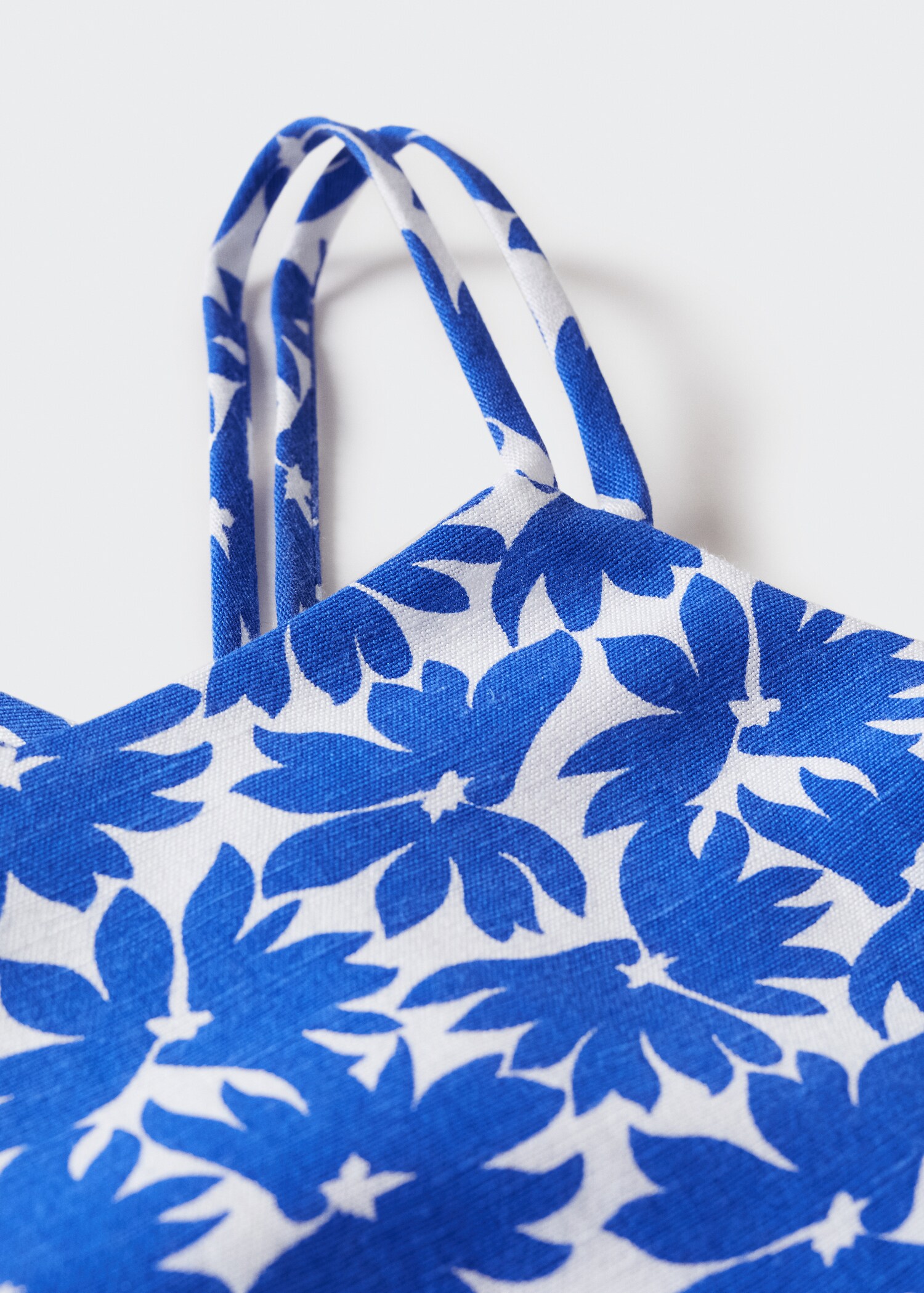 Printed halter gown - Details of the article 8