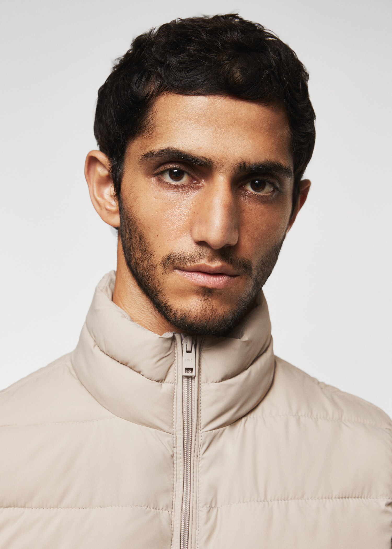 Ultra-light quilted gilet - Details of the article 1